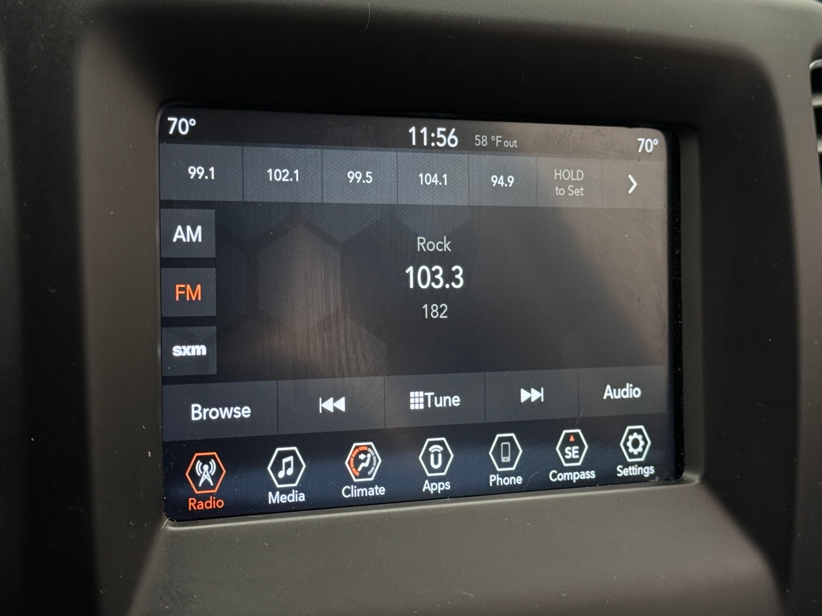 Thumbnail: 2021 Jeep Compass - 4