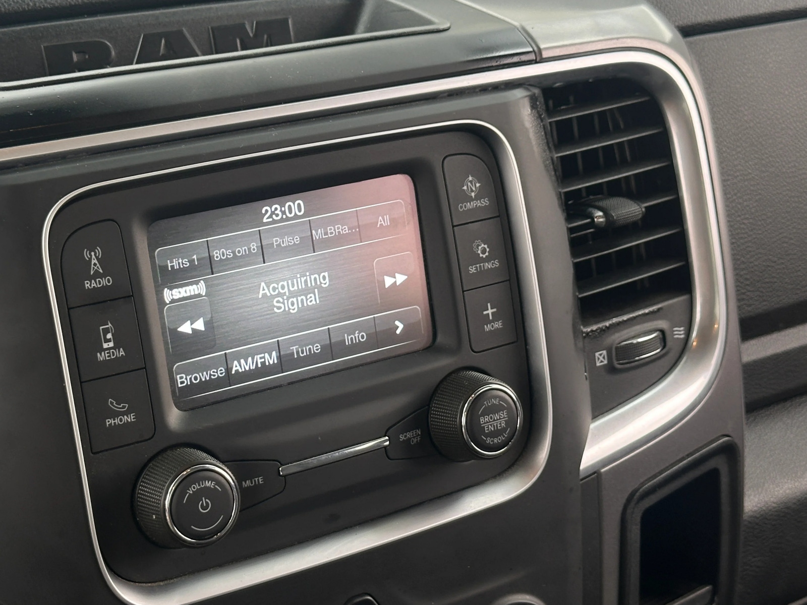 Thumbnail: 2024 RAM 1500 Classic - 4