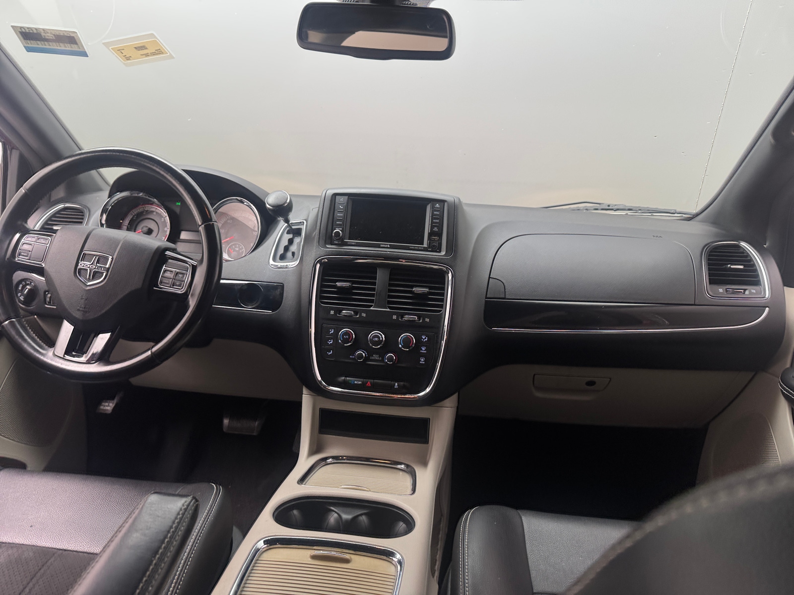 Thumbnail: 2020 Dodge Grand Caravan - 2