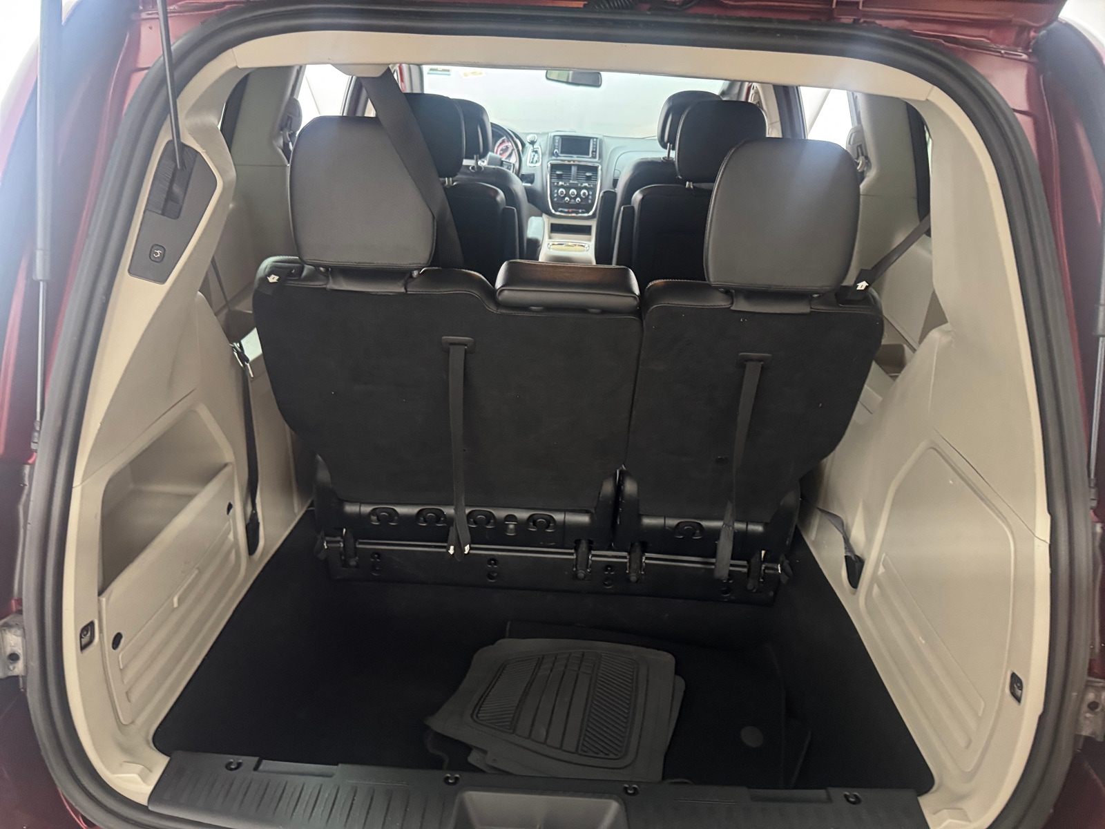 Thumbnail: 2020 Dodge Grand Caravan - 6