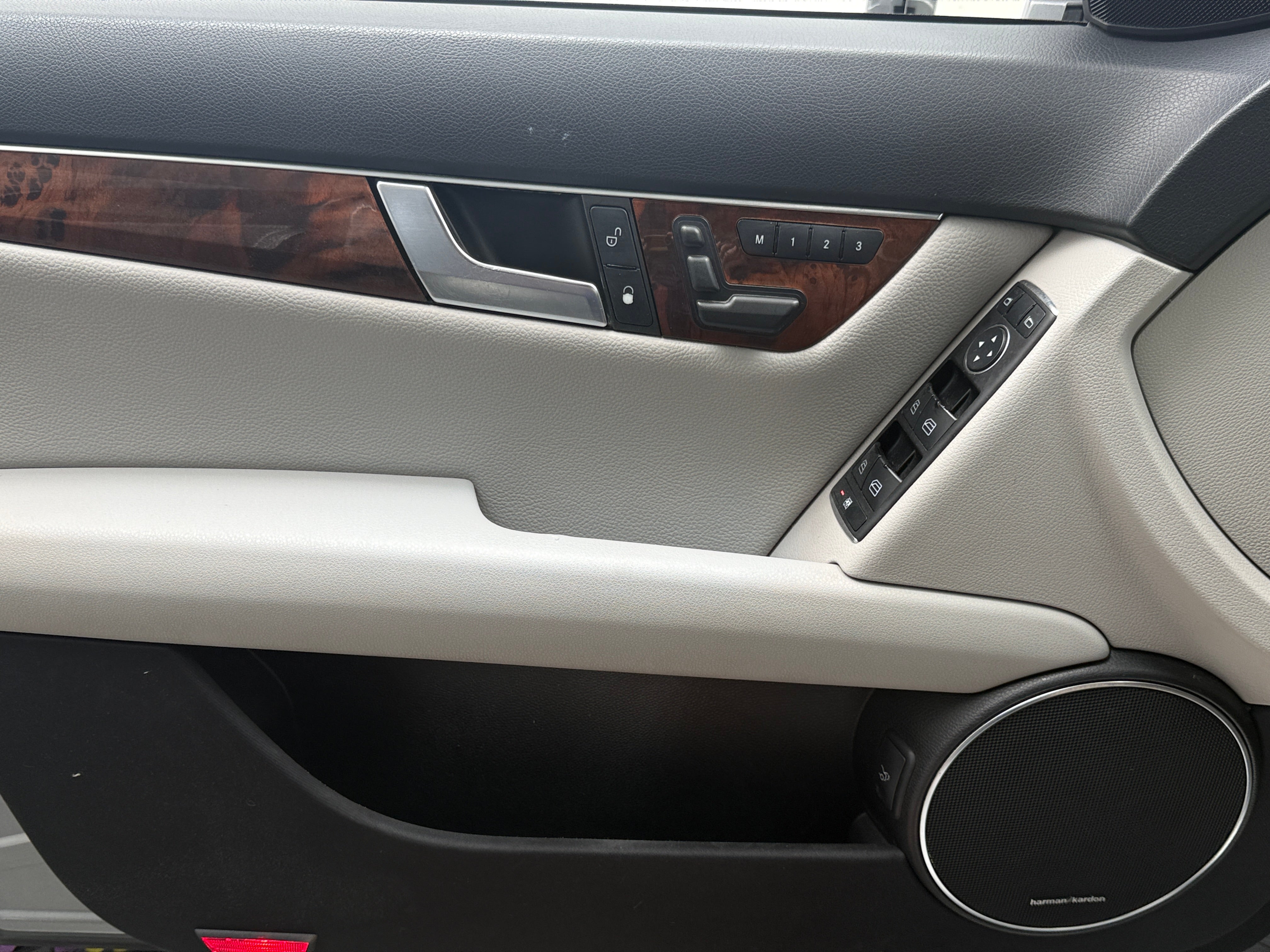 2012 Mercedes-Benz C-Class C300 Luxury - Photo 10