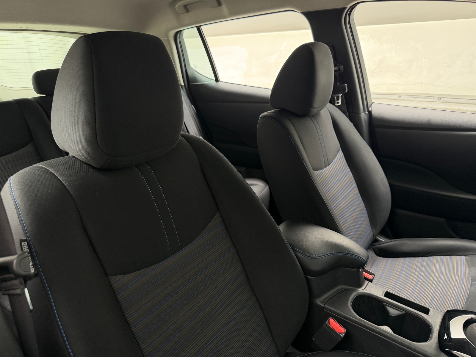 Thumbnail: 2022 Nissan Leaf - 2
