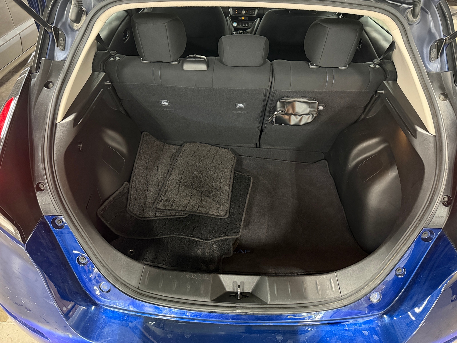 Thumbnail: 2022 Nissan Leaf - 7