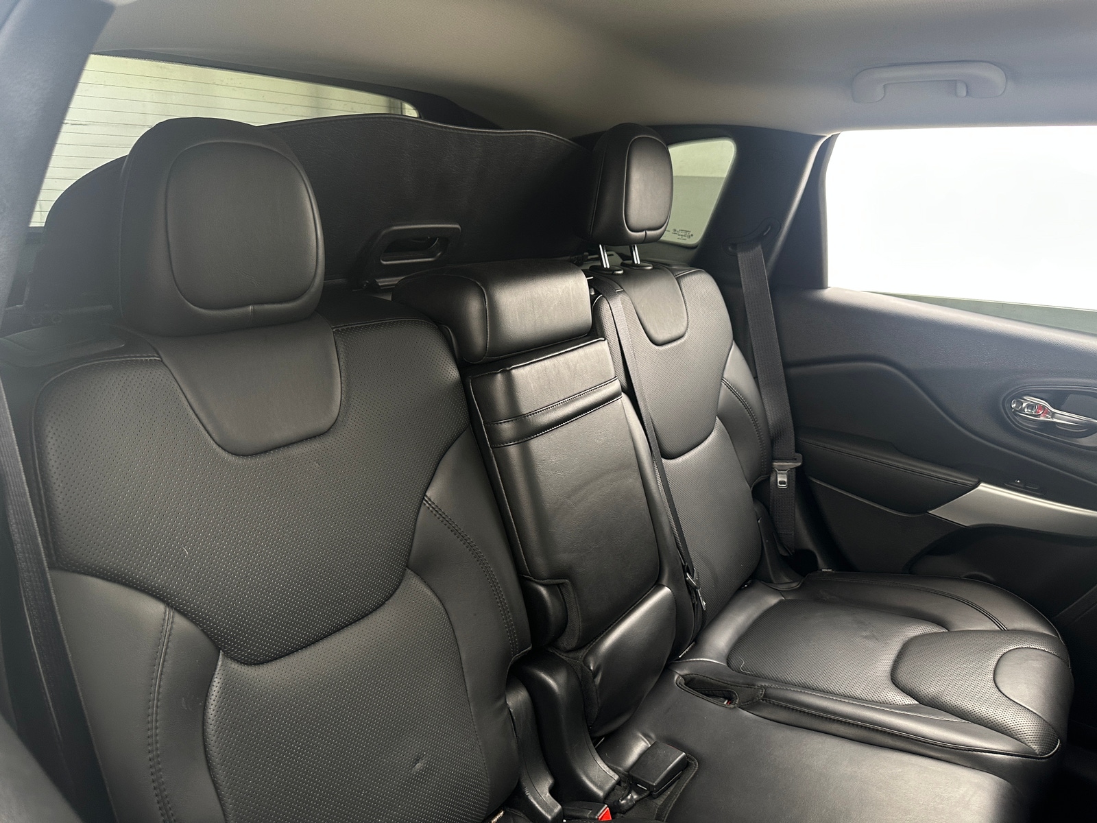 Thumbnail: 2018 Jeep Cherokee - 5
