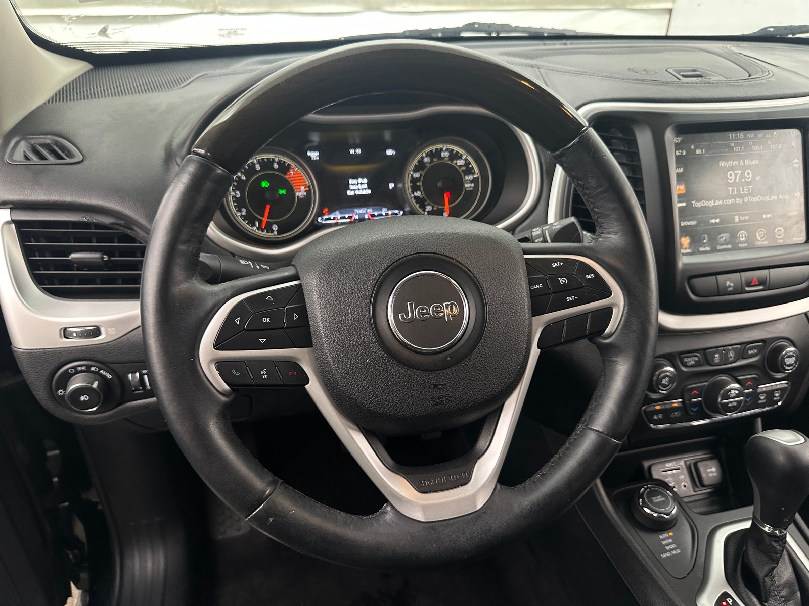 Thumbnail: 2018 Jeep Cherokee - 4