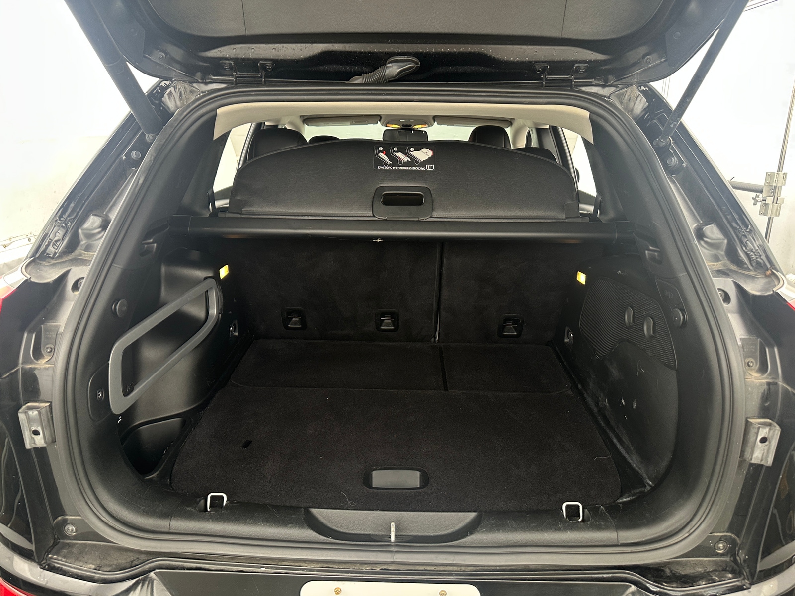 Thumbnail: 2018 Jeep Cherokee - 6
