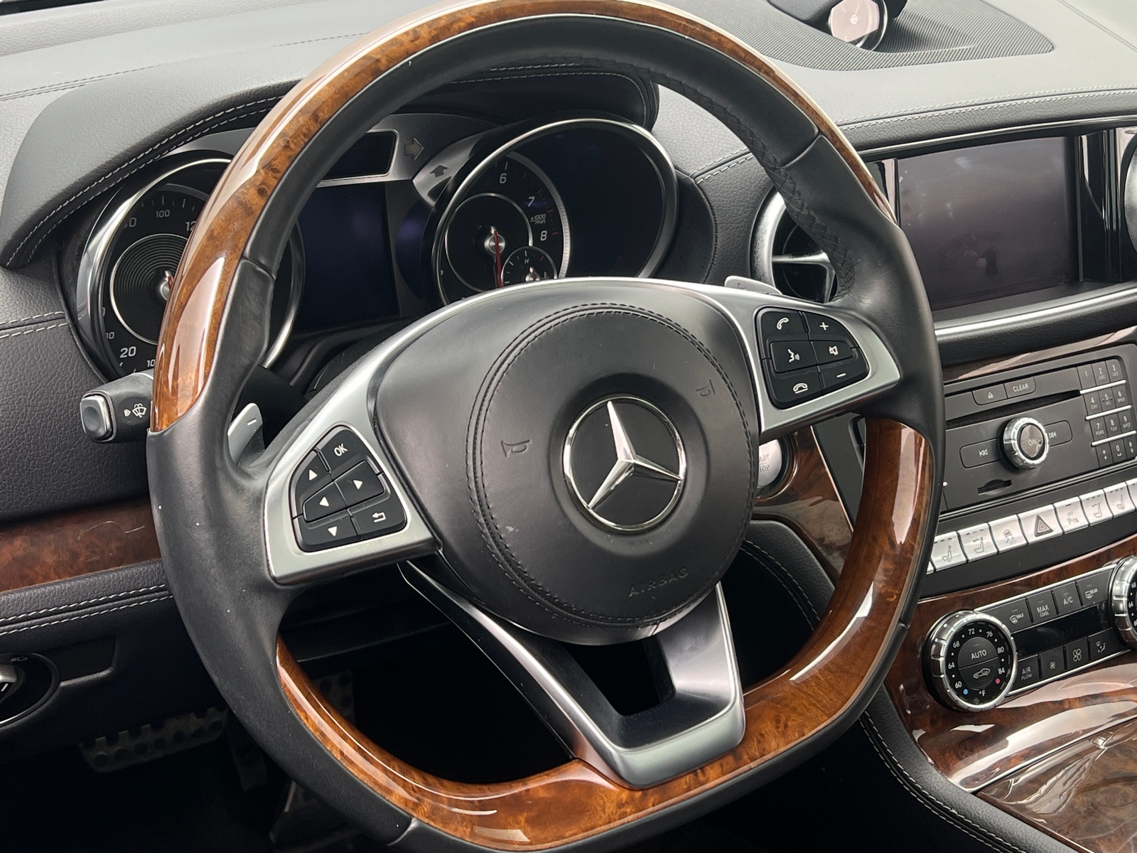 Thumbnail: 2020 Mercedes-Benz SL-Class - 4