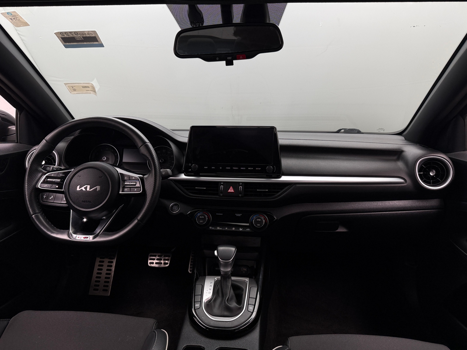 Thumbnail: 2024 Kia Forte - 3