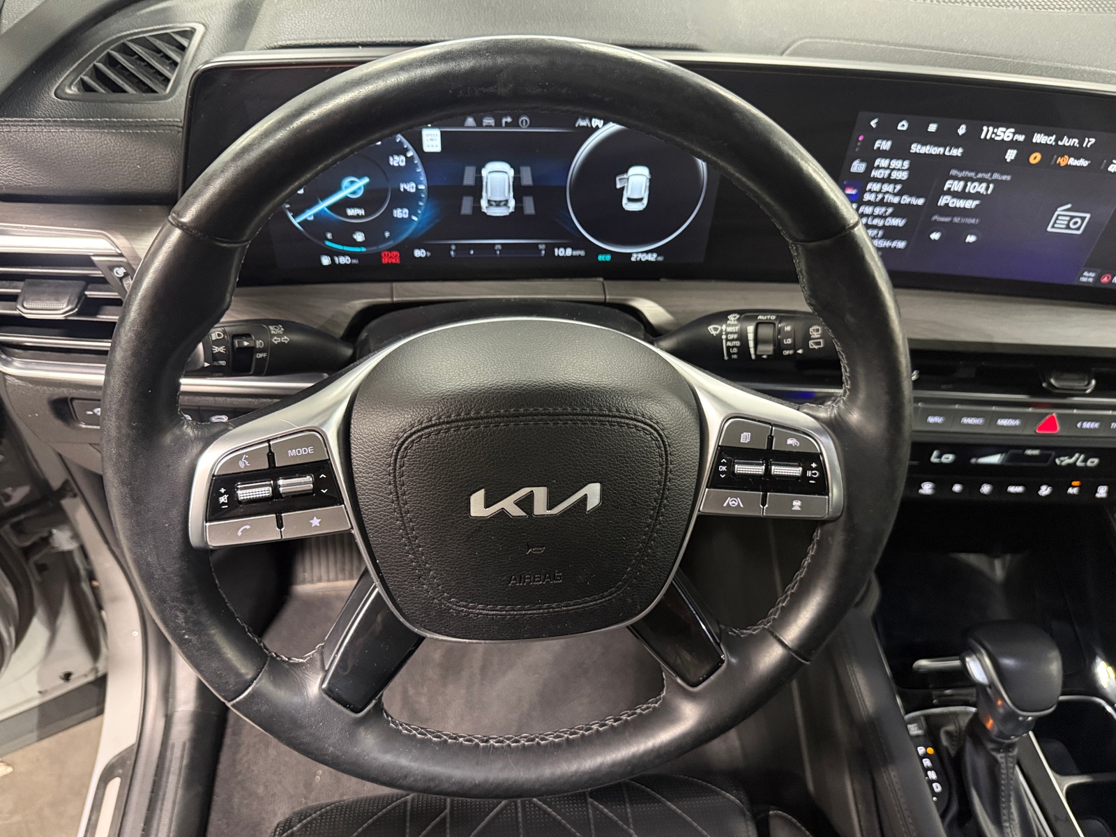 Thumbnail: 2023 Kia Telluride - 4
