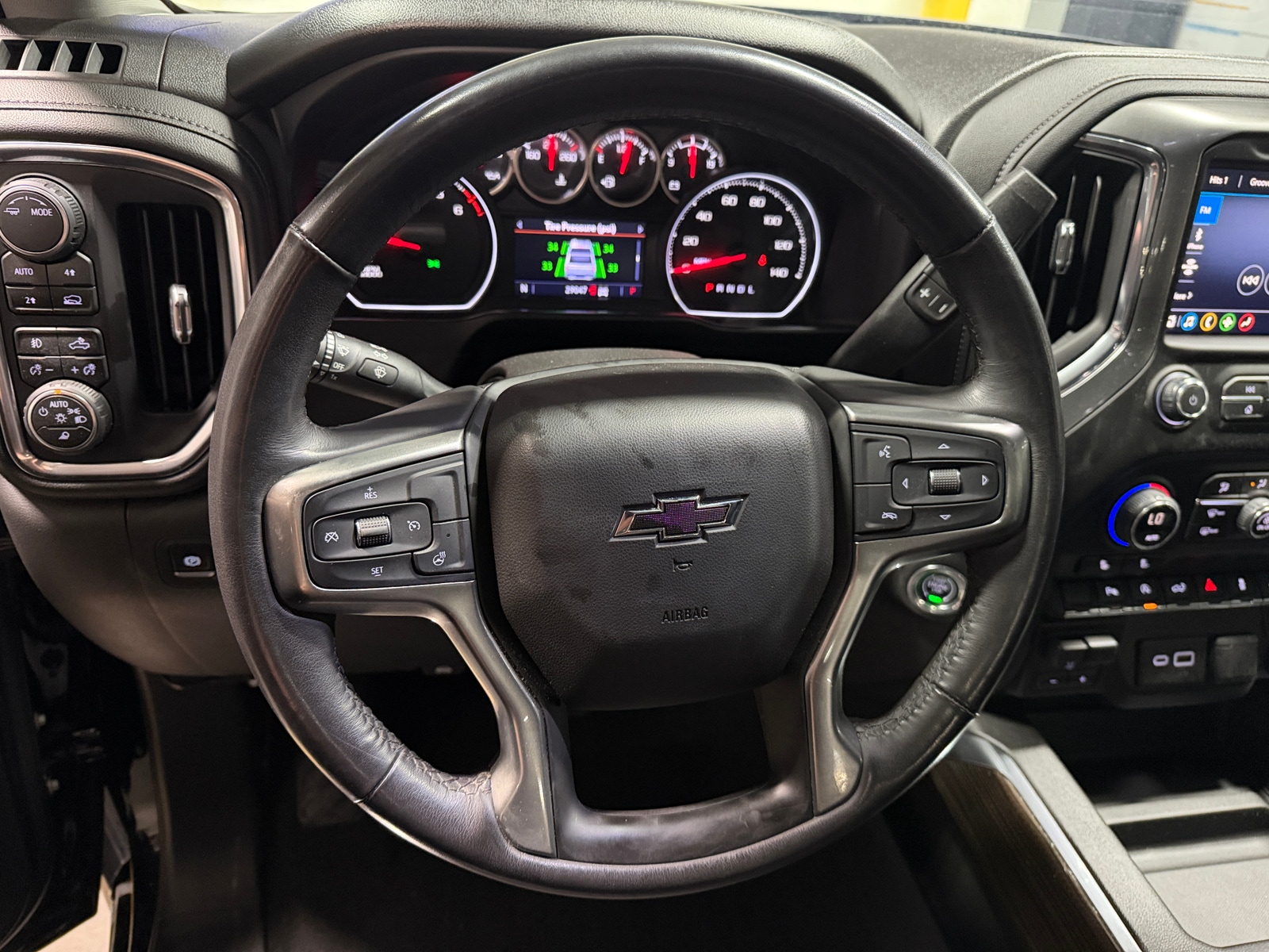 Thumbnail: 2020 Chevrolet Silverado 1500 - 4