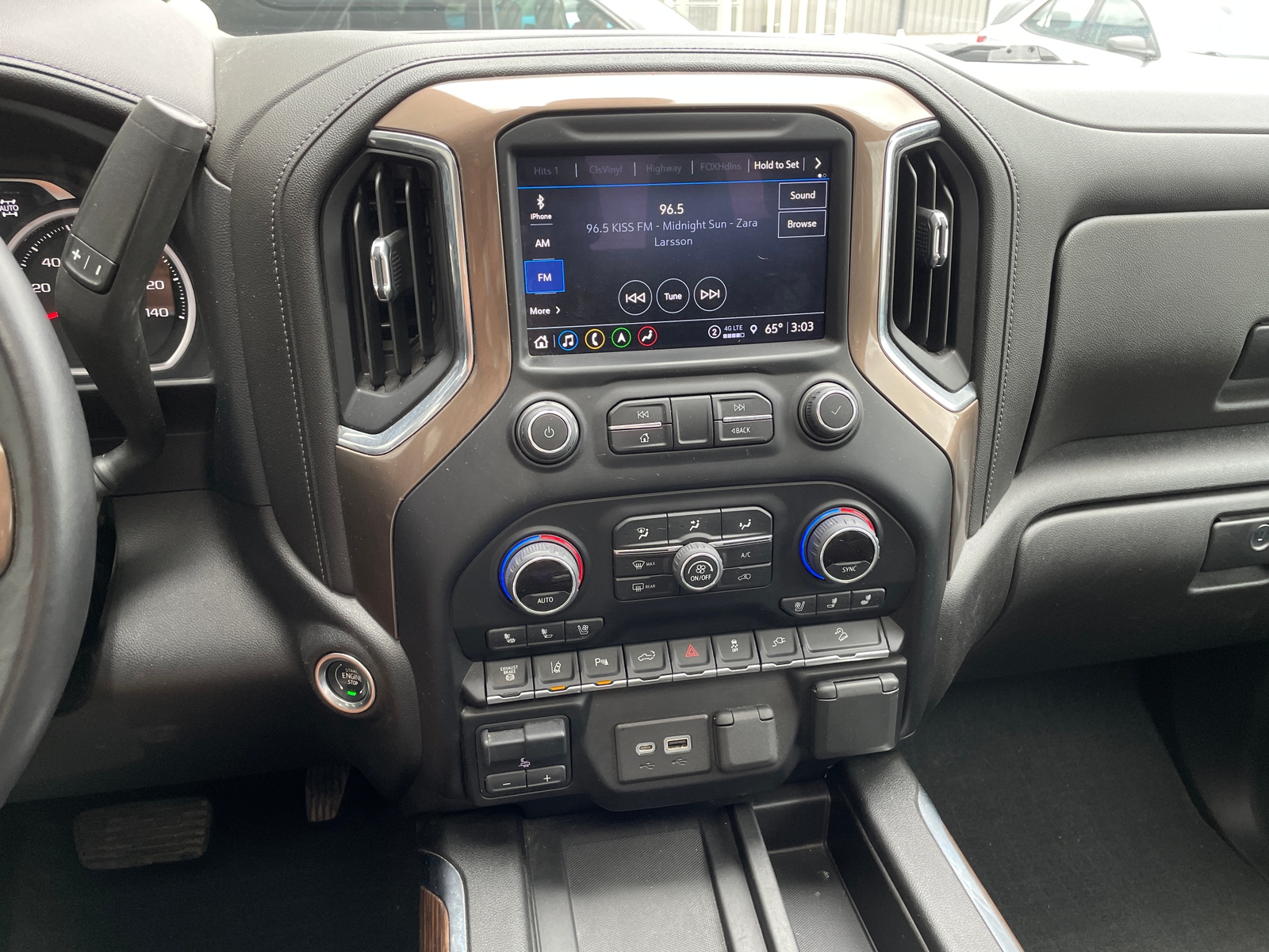 Thumbnail: 2022 Chevrolet Silverado 3500 - 3