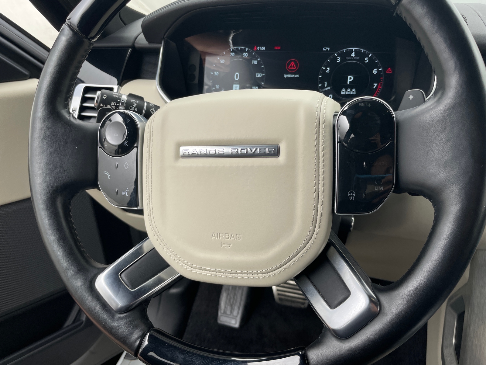 Thumbnail: 2022 Land Rover Range Rover - 4