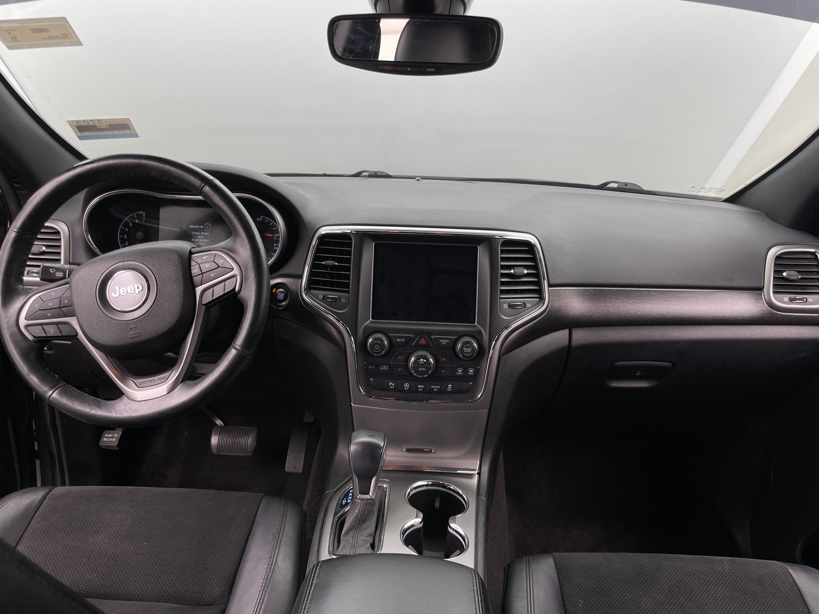 Thumbnail: 2018 Jeep Grand Cherokee - 3