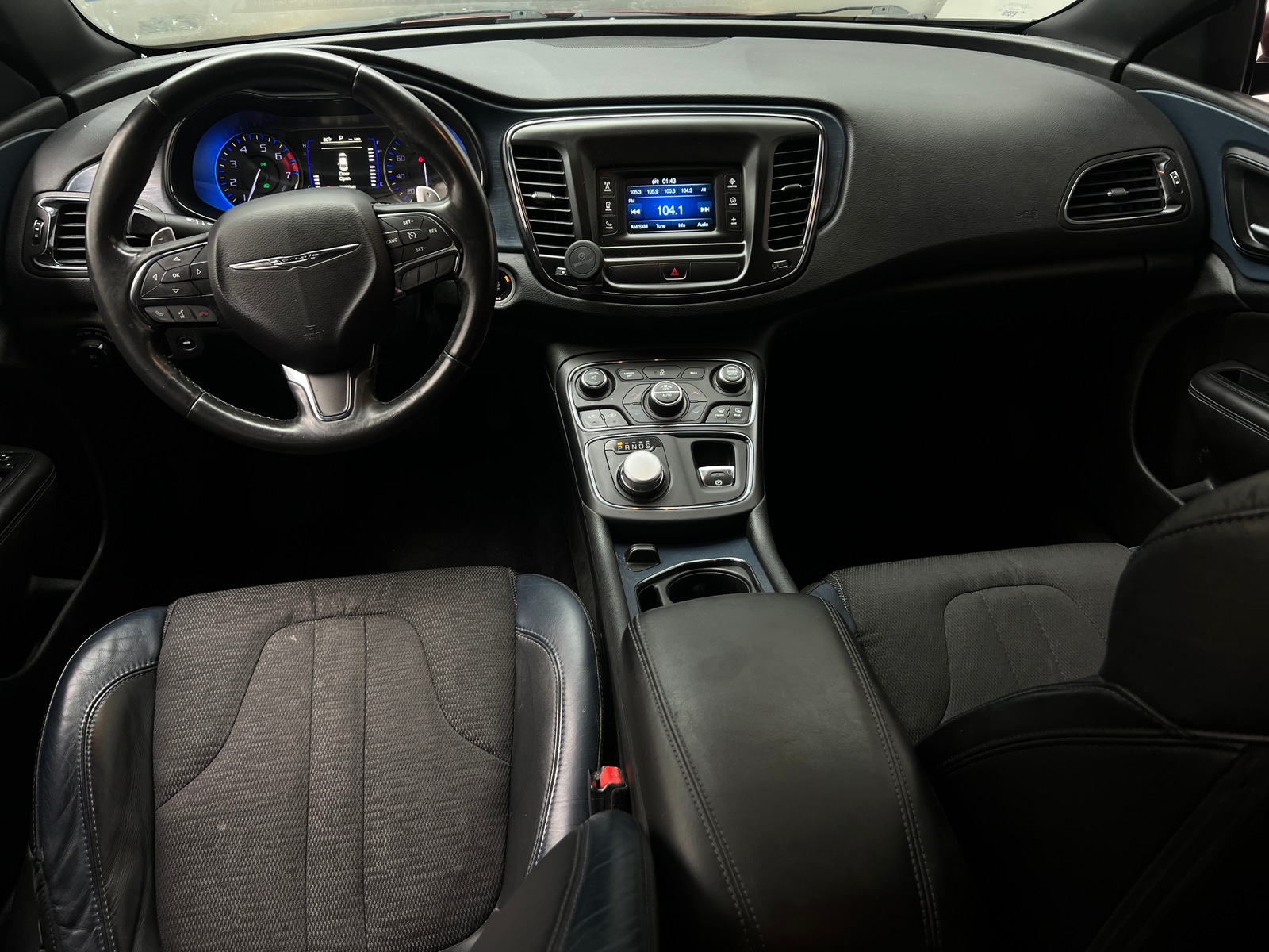 Thumbnail: 2015 Chrysler 200 - 2