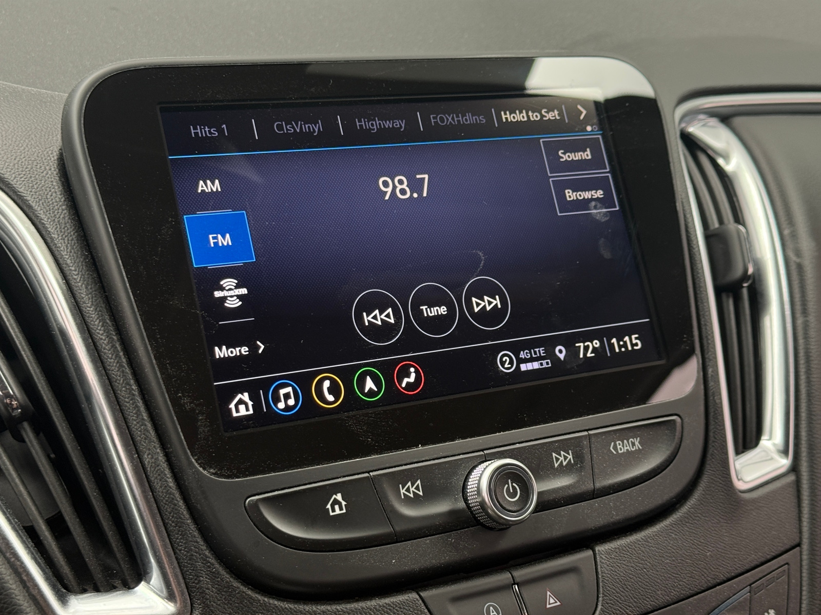 Thumbnail: 2024 Chevrolet Malibu - 3