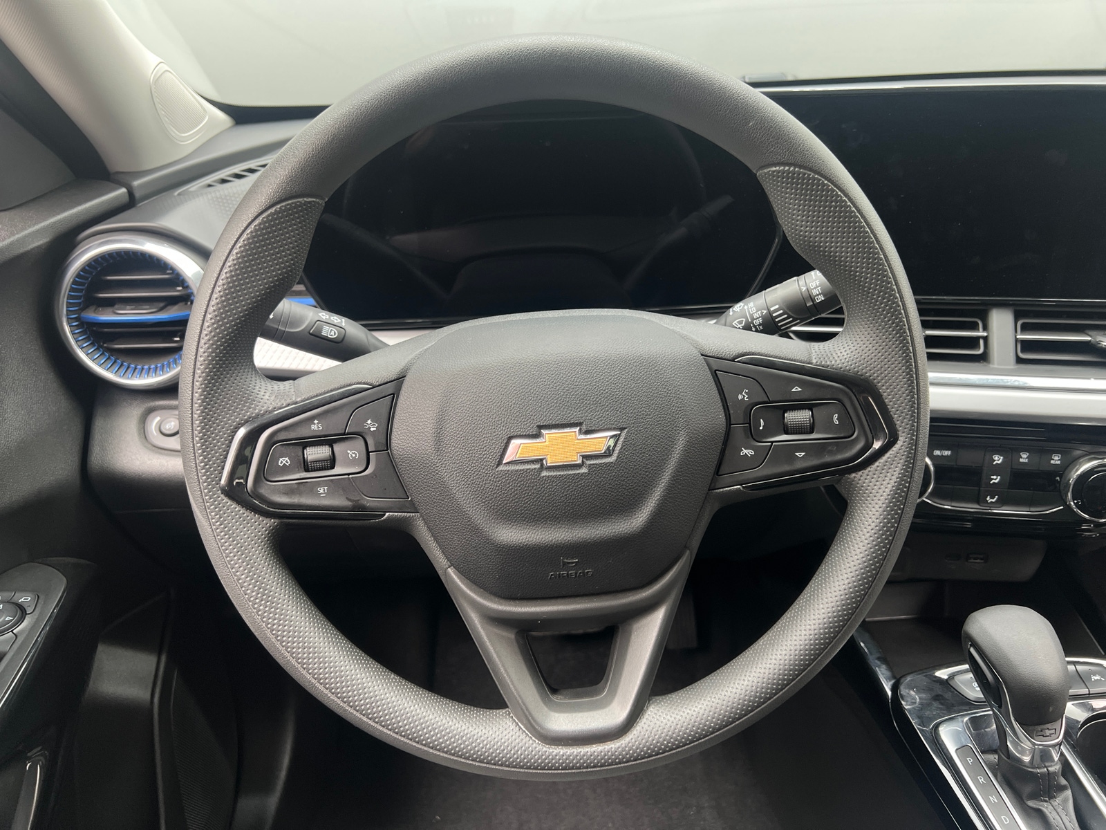 Thumbnail: 2025 Chevrolet Trax - 5