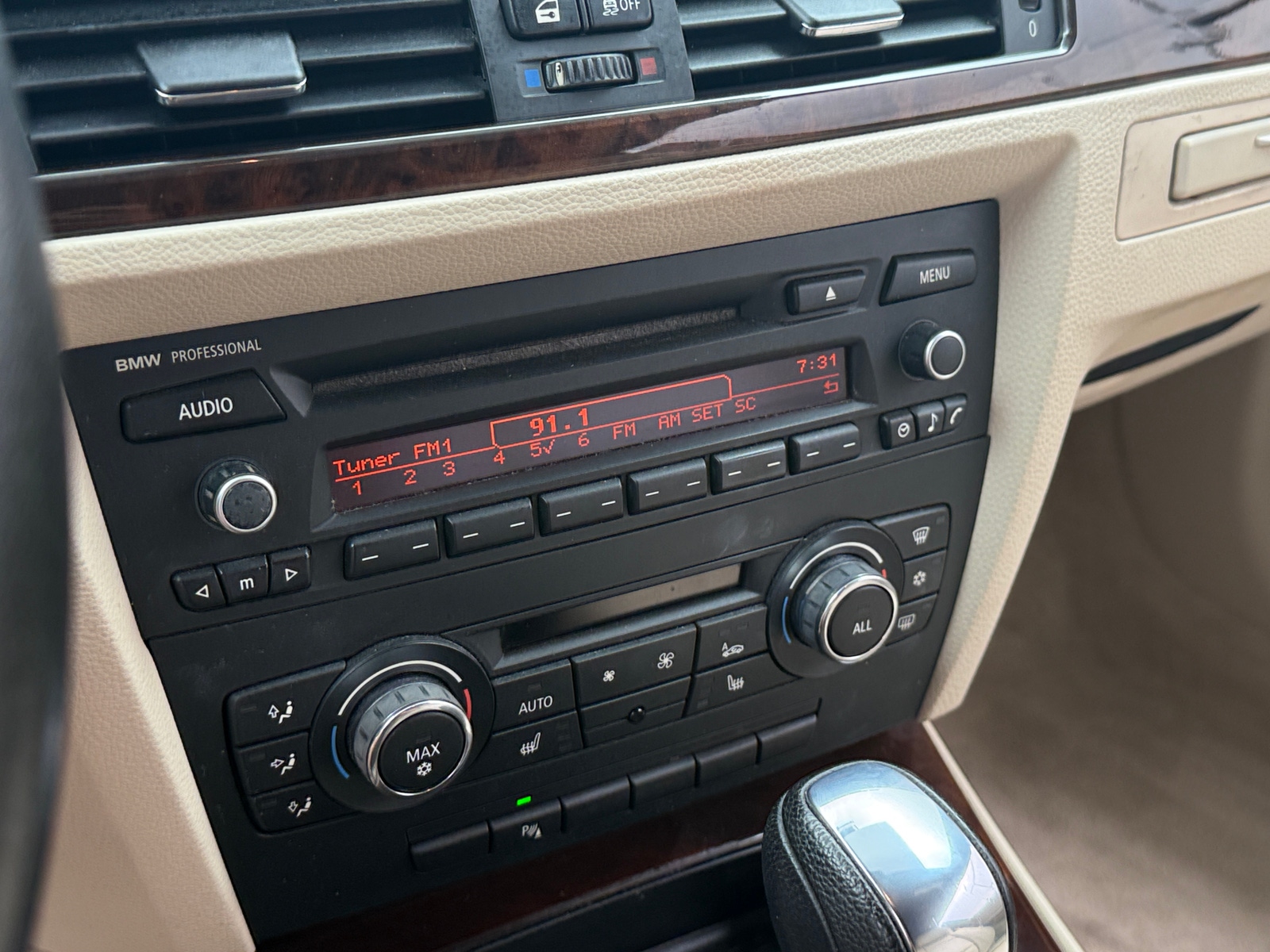 Thumbnail: 2012 BMW 3 Series - 2