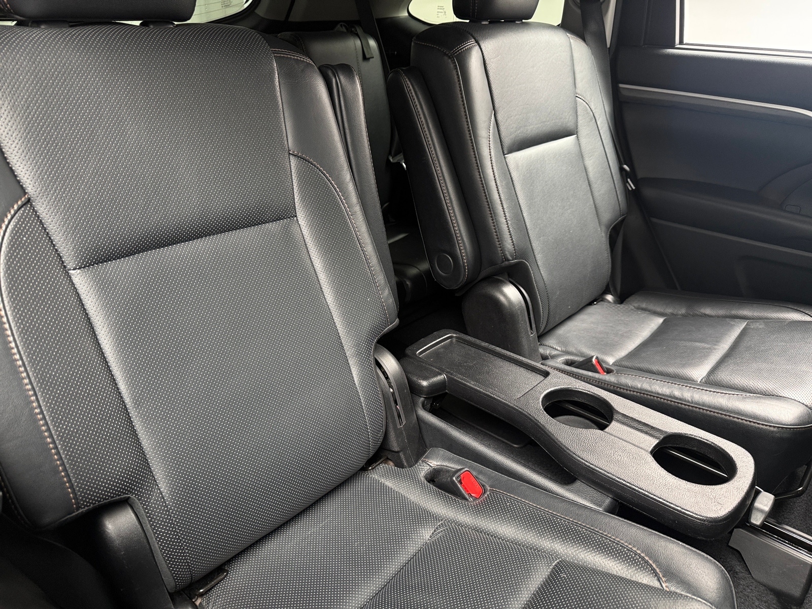 Thumbnail: 2018 Toyota Highlander - 5