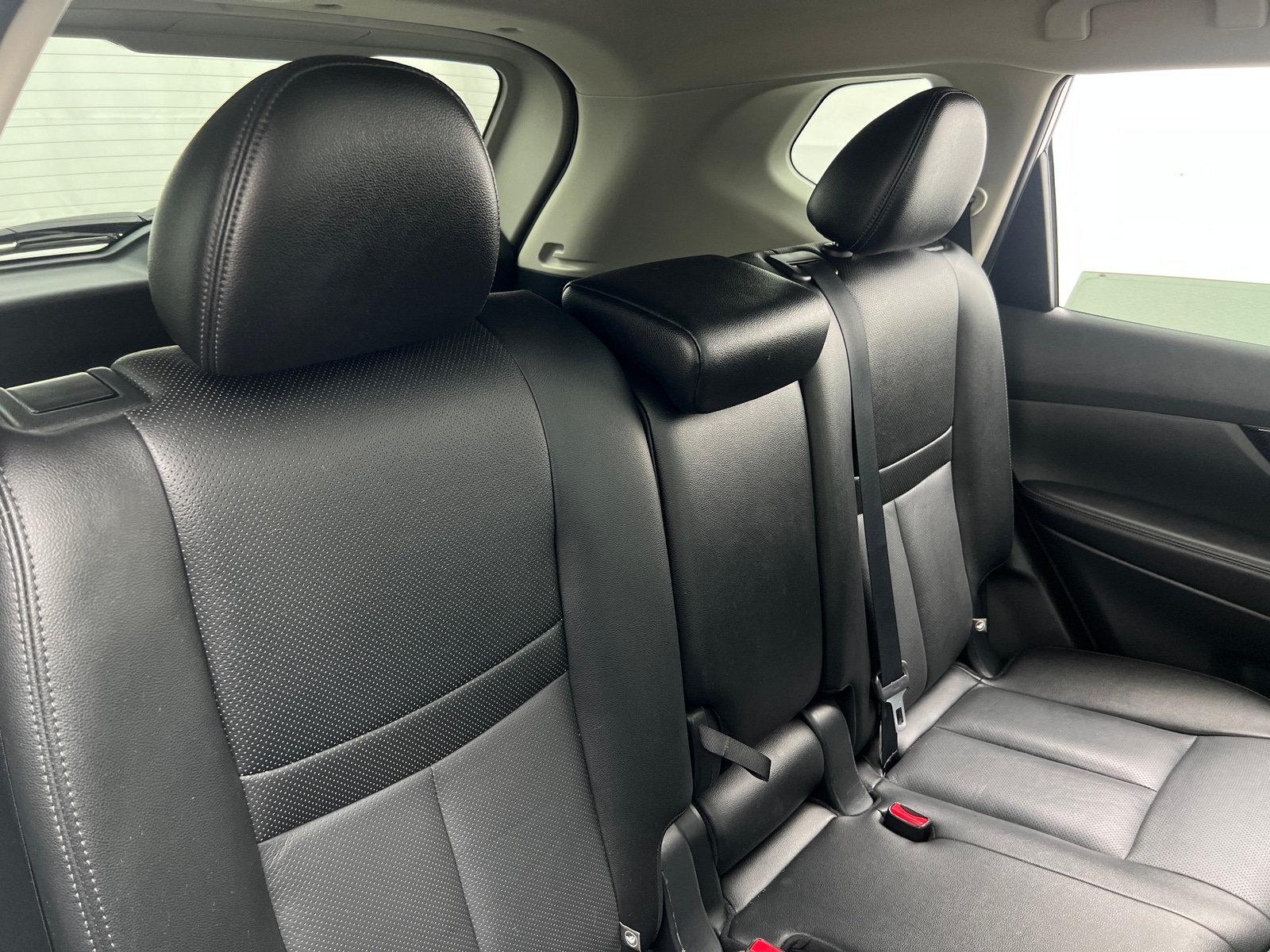 Thumbnail: 2017 Nissan Rogue - 5