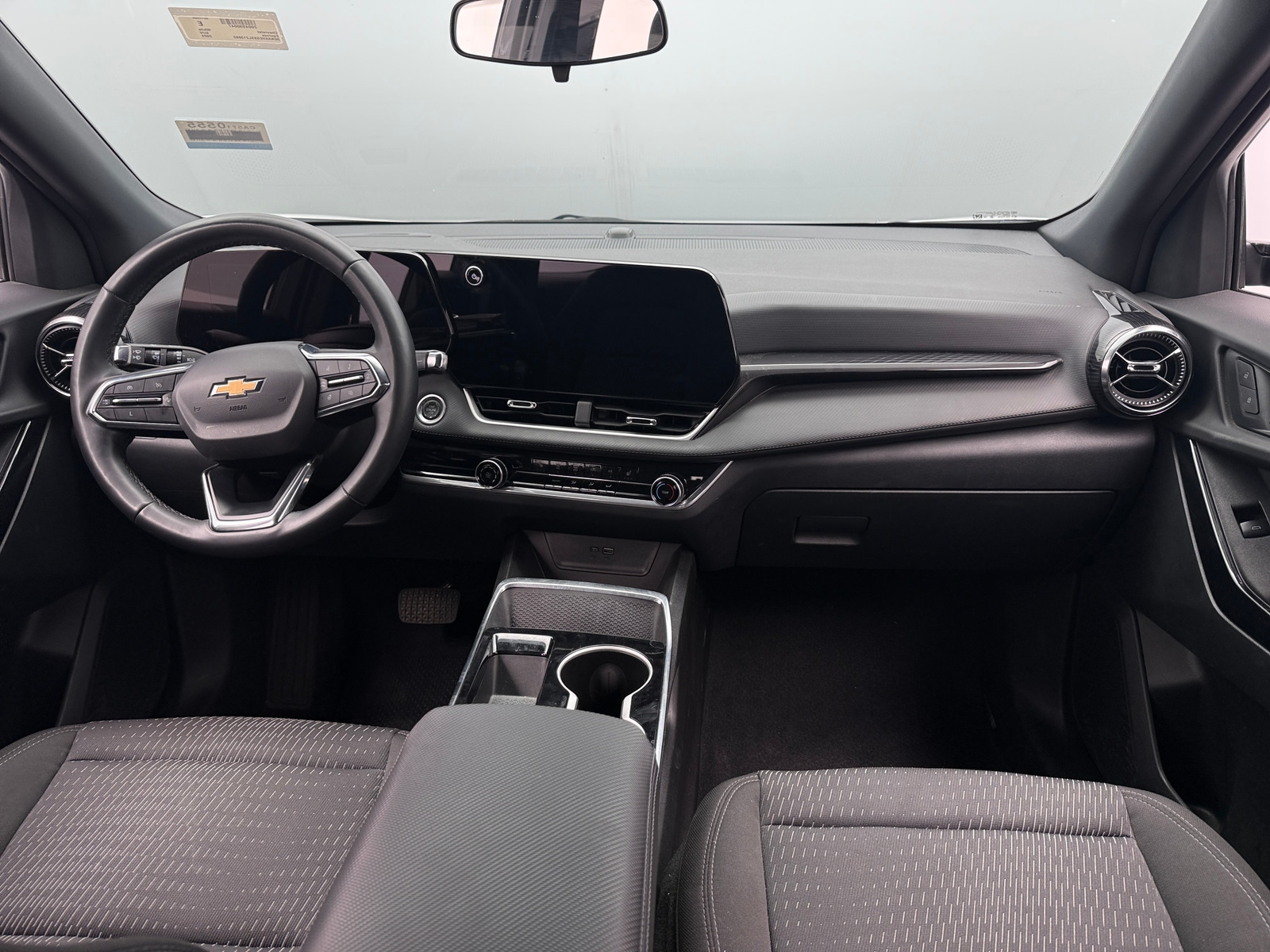 Thumbnail: 2025 Chevrolet Equinox - 3