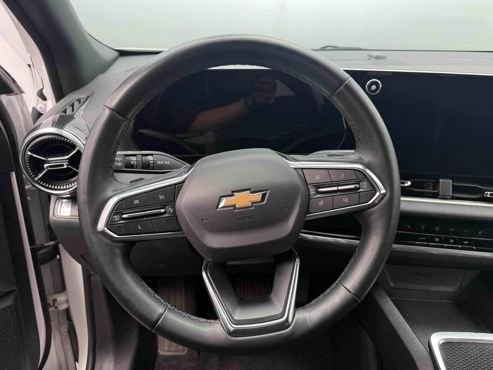 Thumbnail: 2025 Chevrolet Equinox - 5