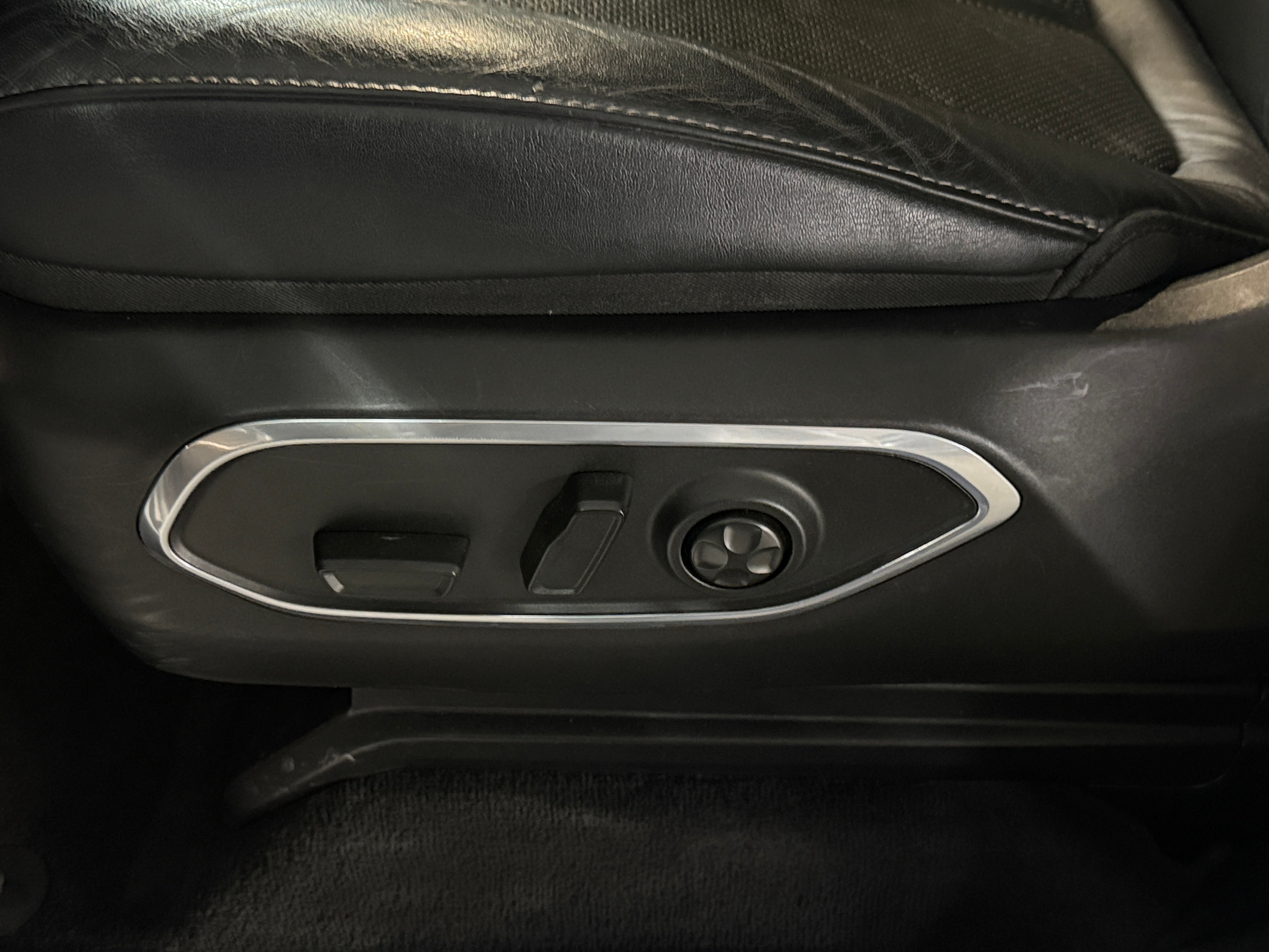 2022 Jeep Wagoneer Series III - Photo 10