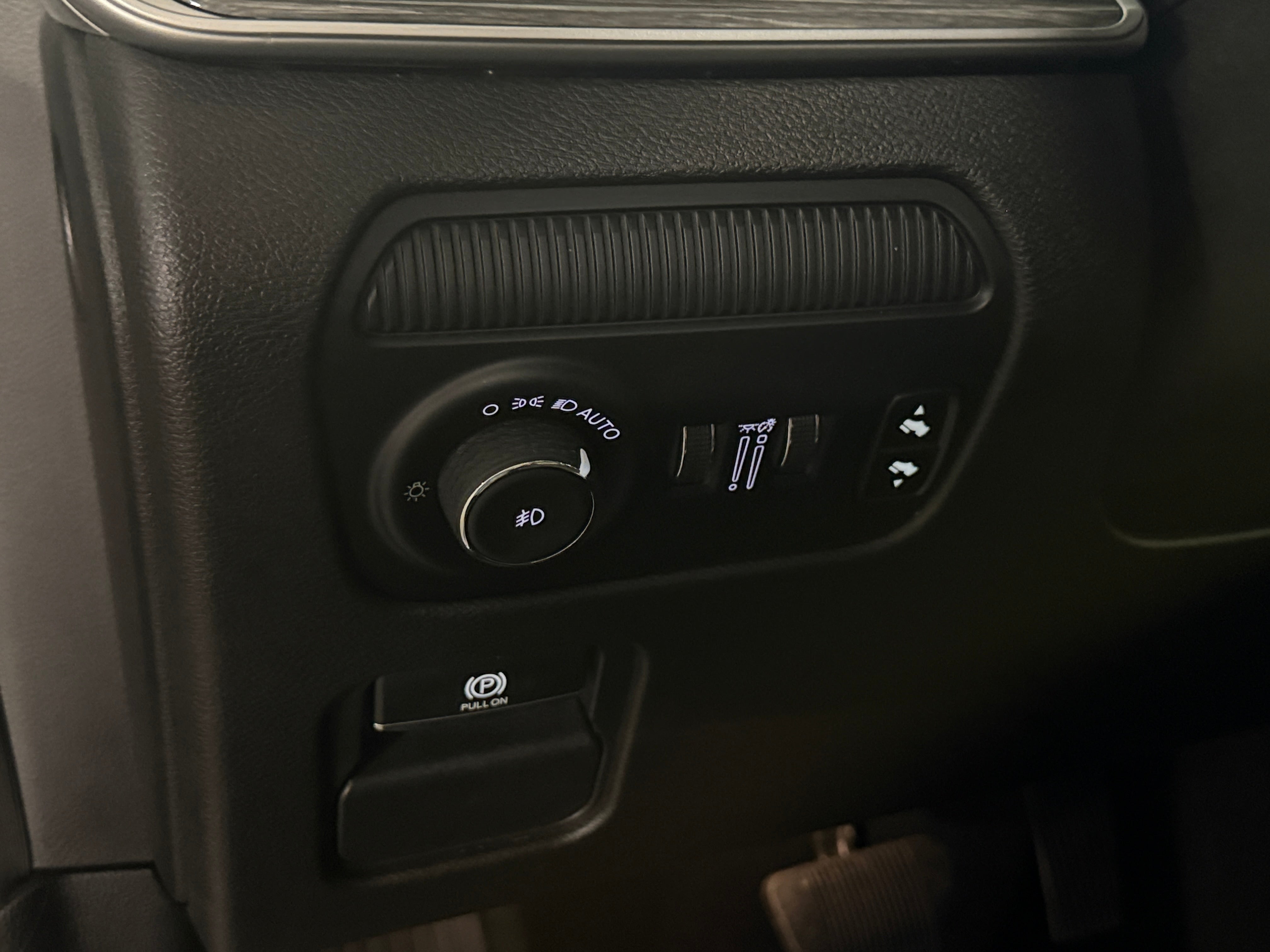2022 Jeep Wagoneer Series III - Photo 11