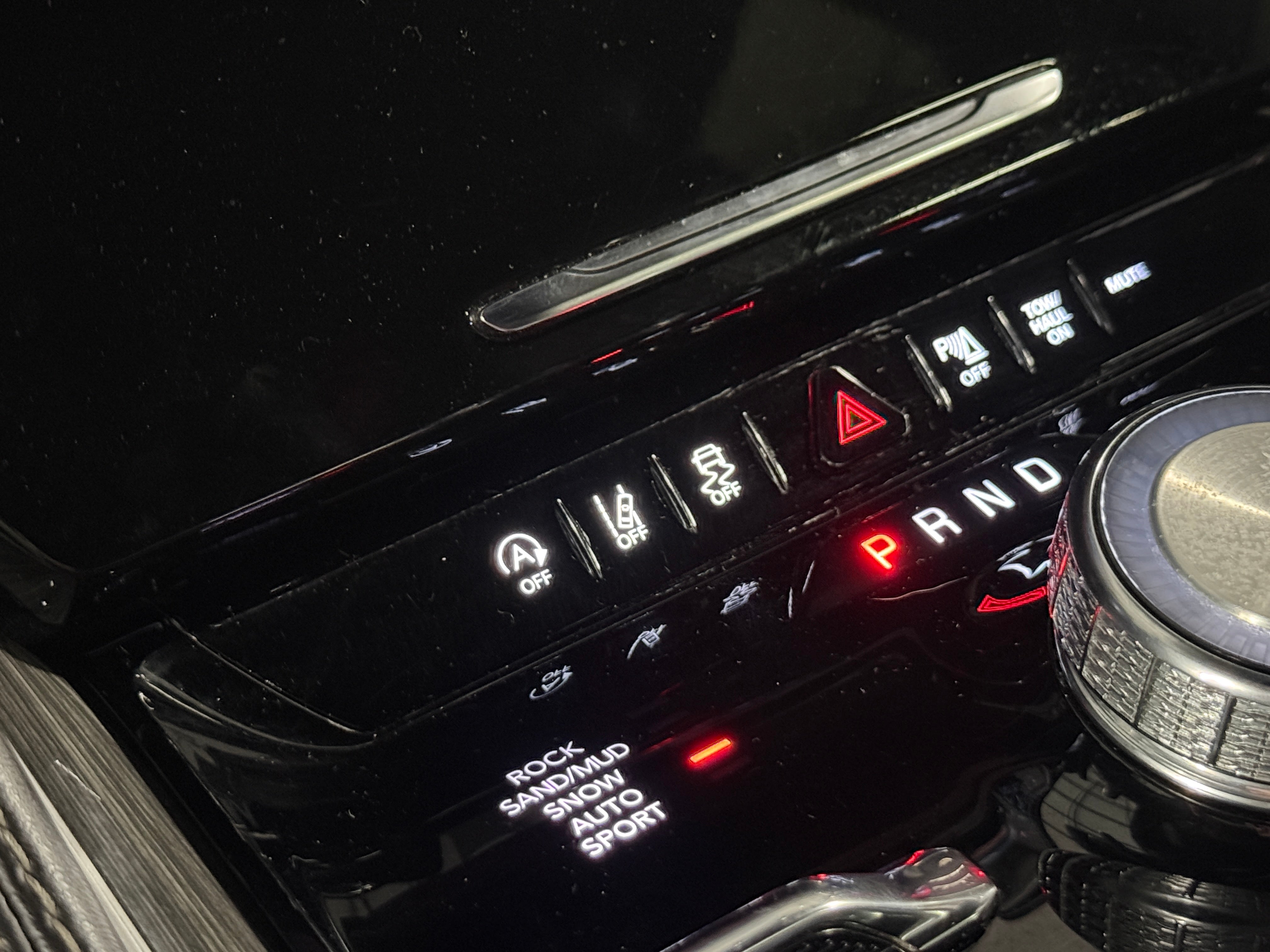 2022 Jeep Wagoneer Series III - Photo 13