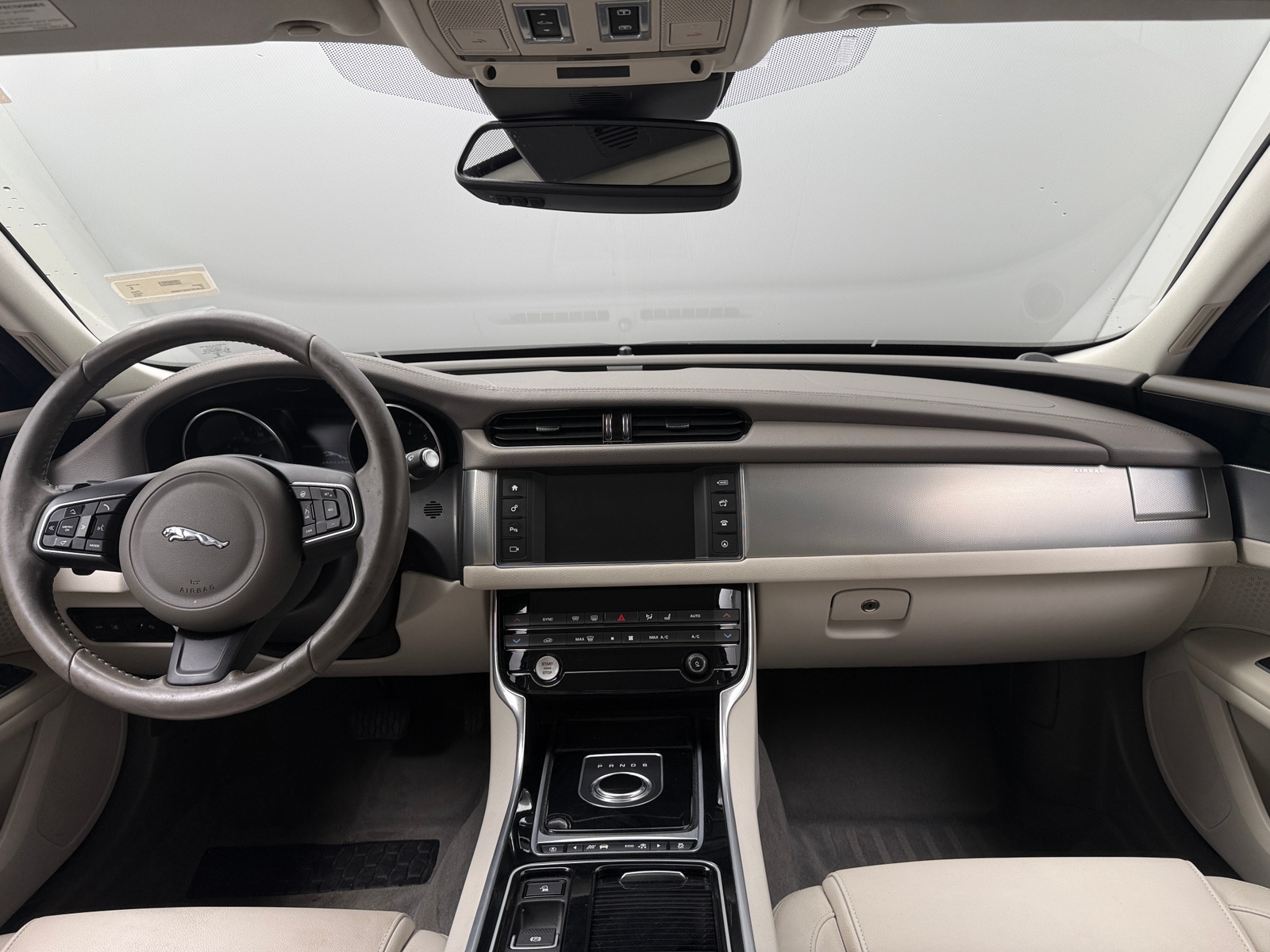 Thumbnail: 2018 Jaguar XF - 2