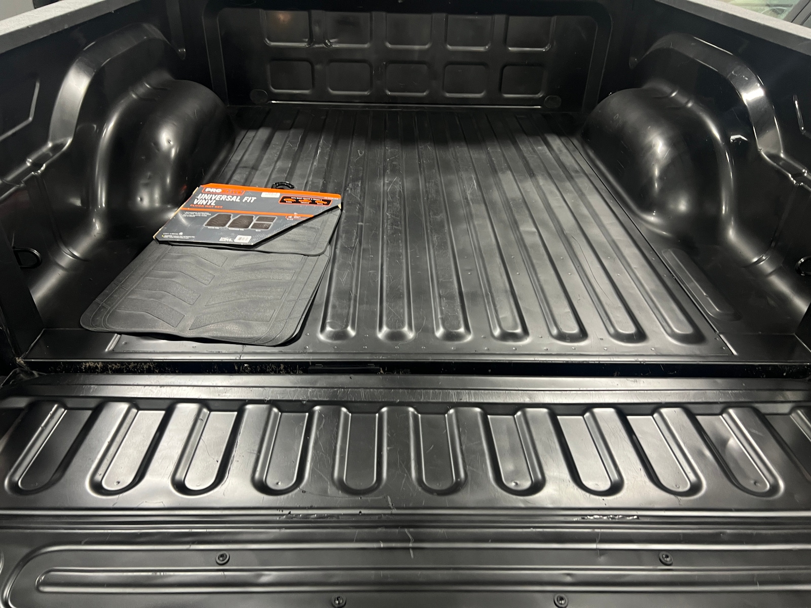 Thumbnail: 2024 RAM 1500 Classic - 7