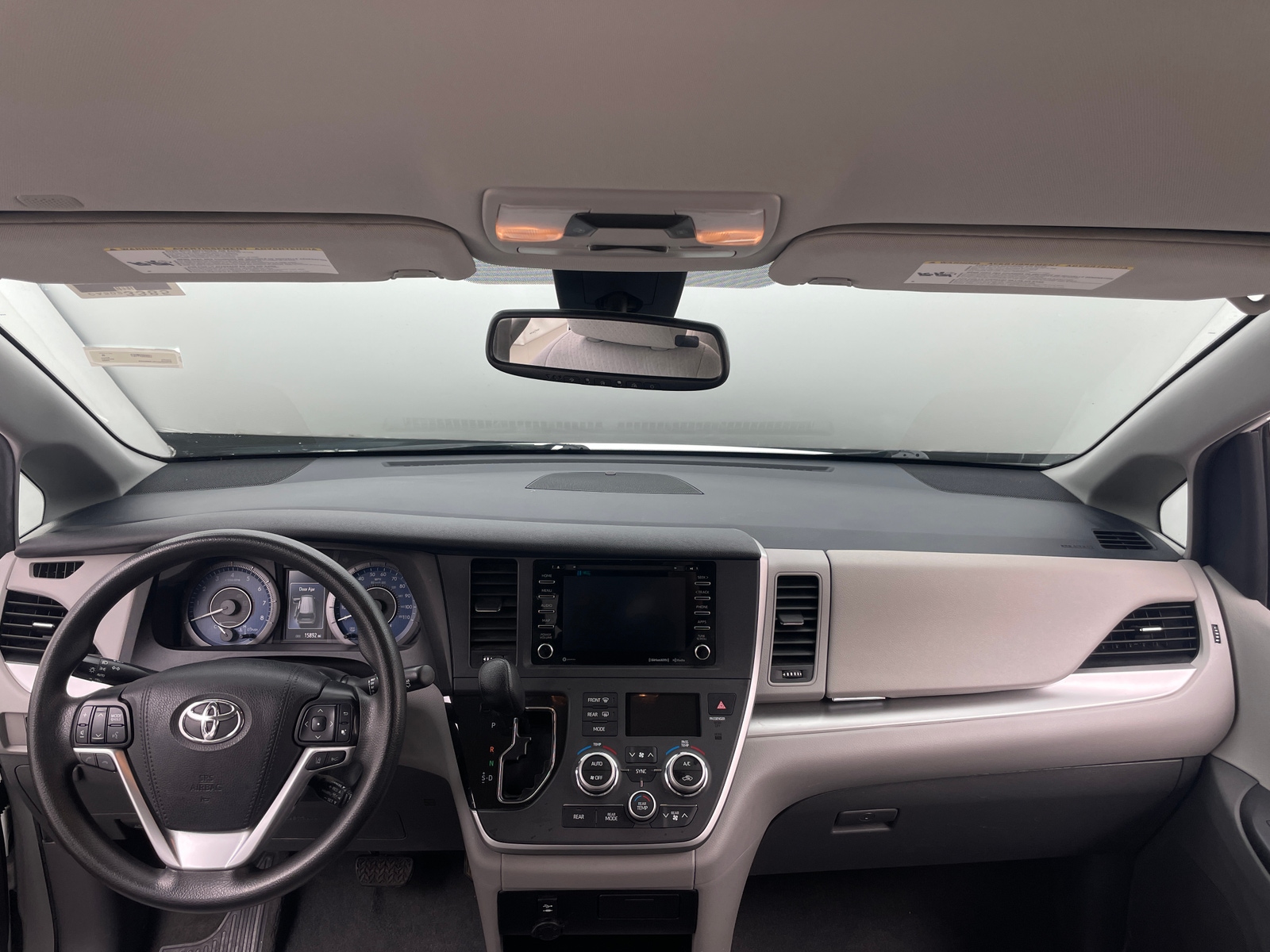 Thumbnail: 2020 Toyota Sienna - 3
