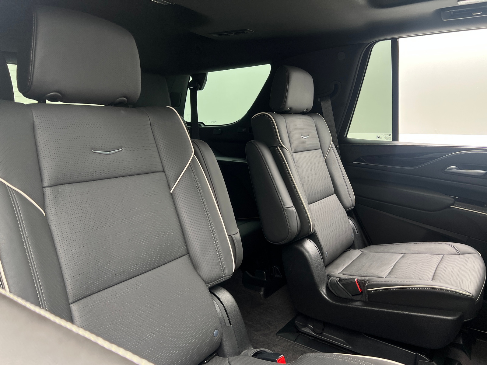 Thumbnail: 2023 Cadillac Escalade - 5