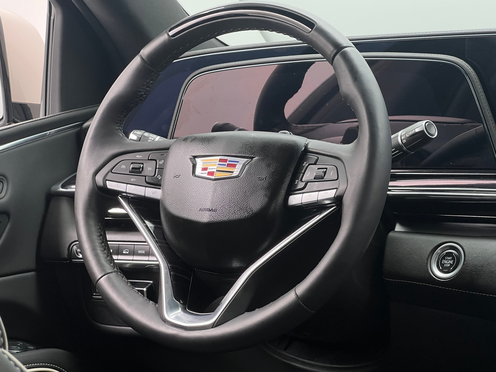 Thumbnail: 2023 Cadillac Escalade - 4