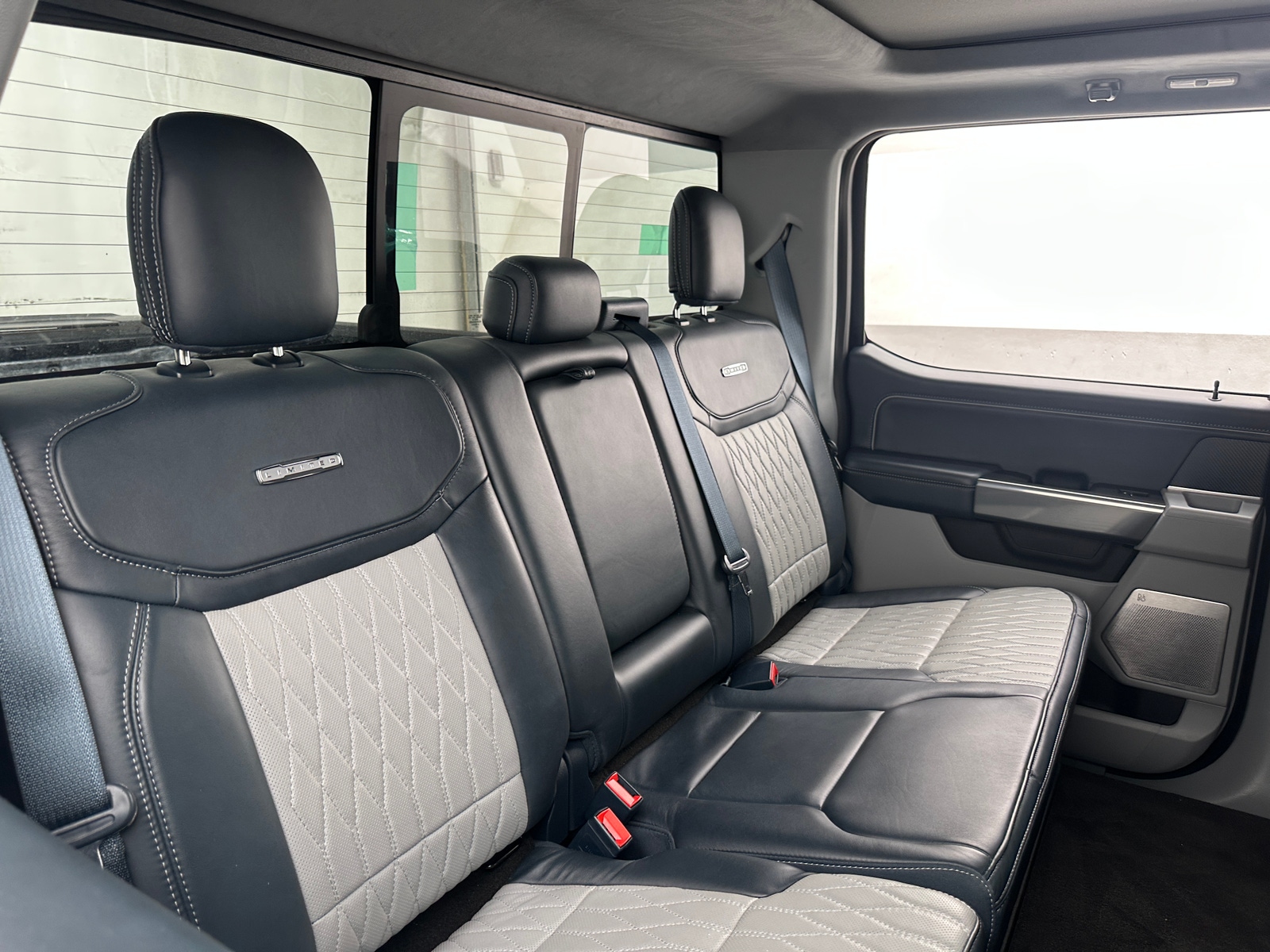 Thumbnail: 2021 Ford Econoline - 5