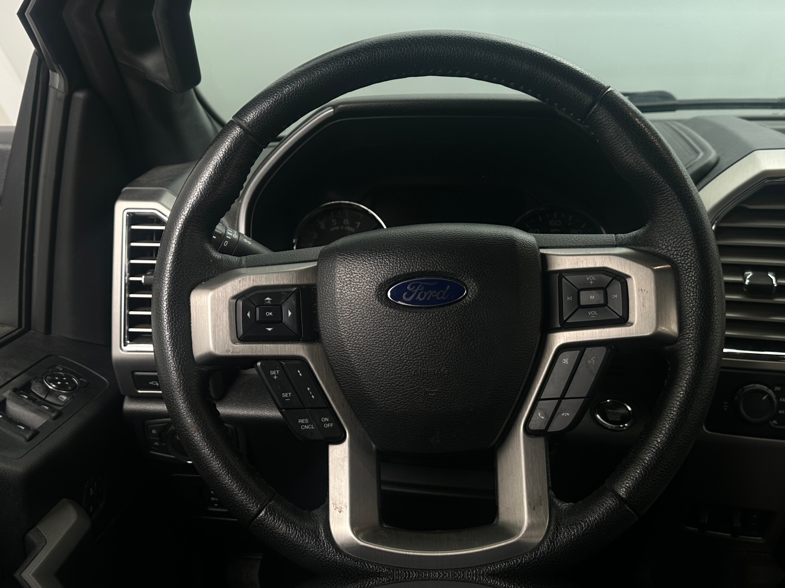 Thumbnail: 2015 Ford Econoline - 4
