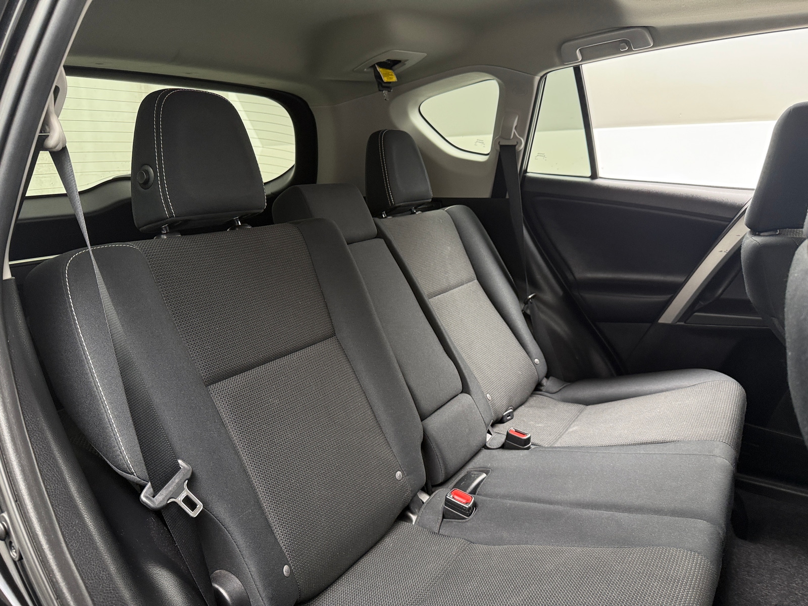 Thumbnail: 2016 Toyota RAV4 - 6
