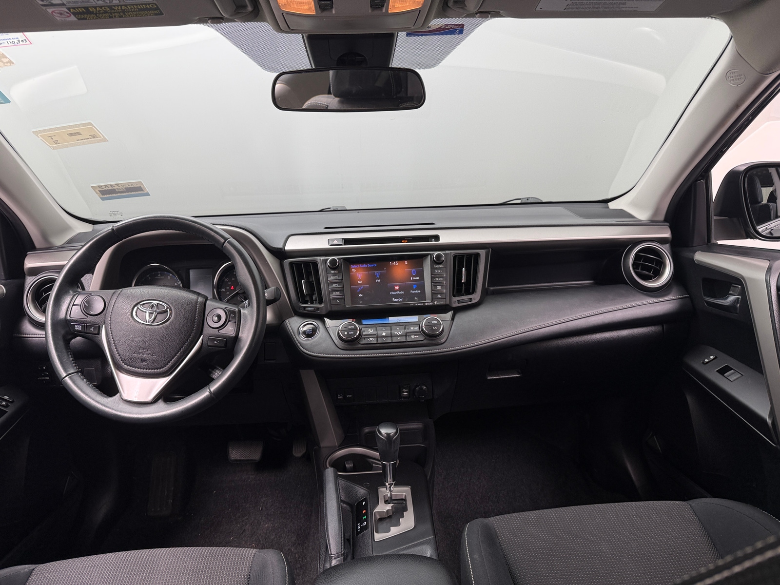 Thumbnail: 2016 Toyota RAV4 - 3