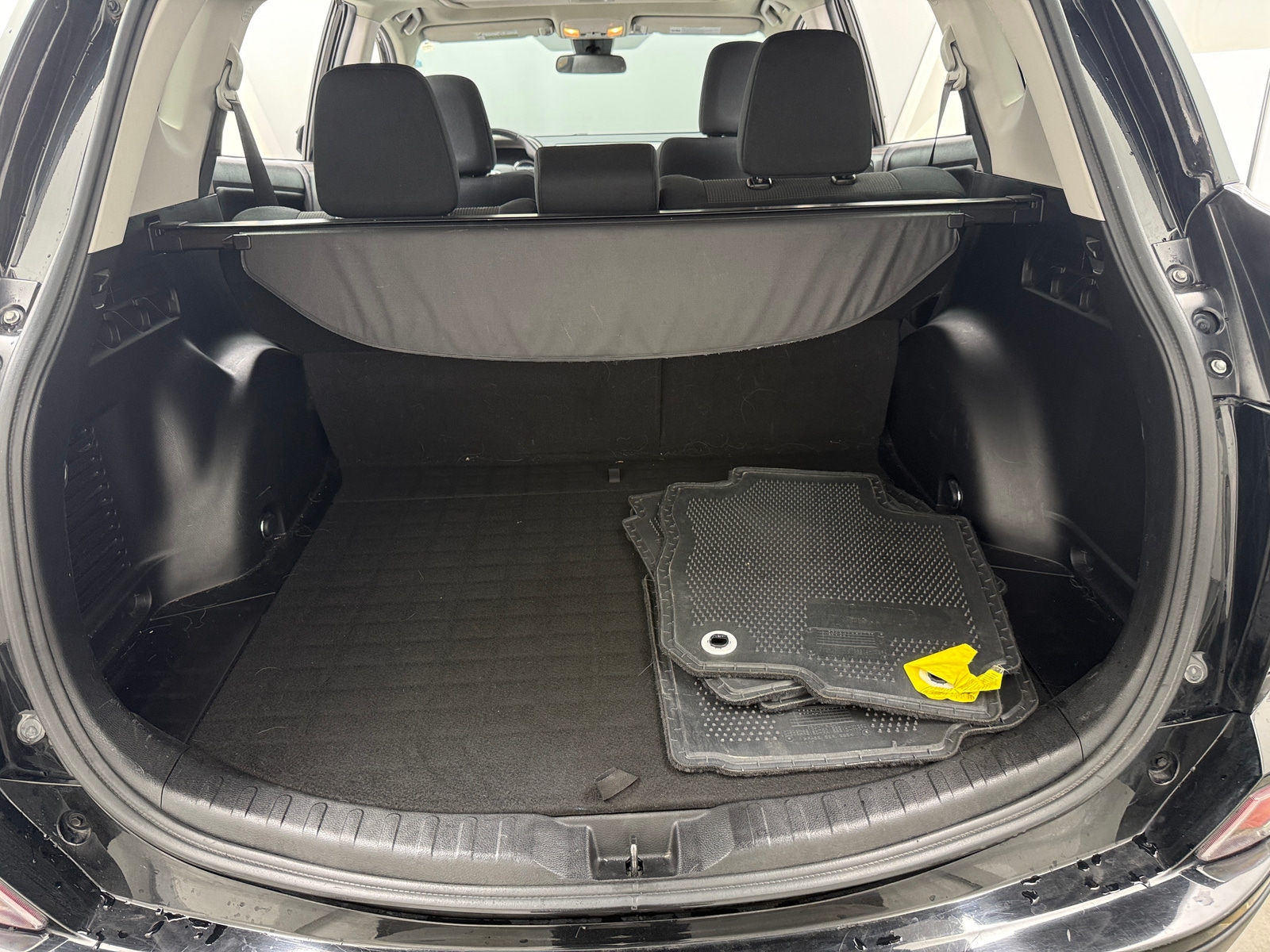 Thumbnail: 2016 Toyota RAV4 - 7