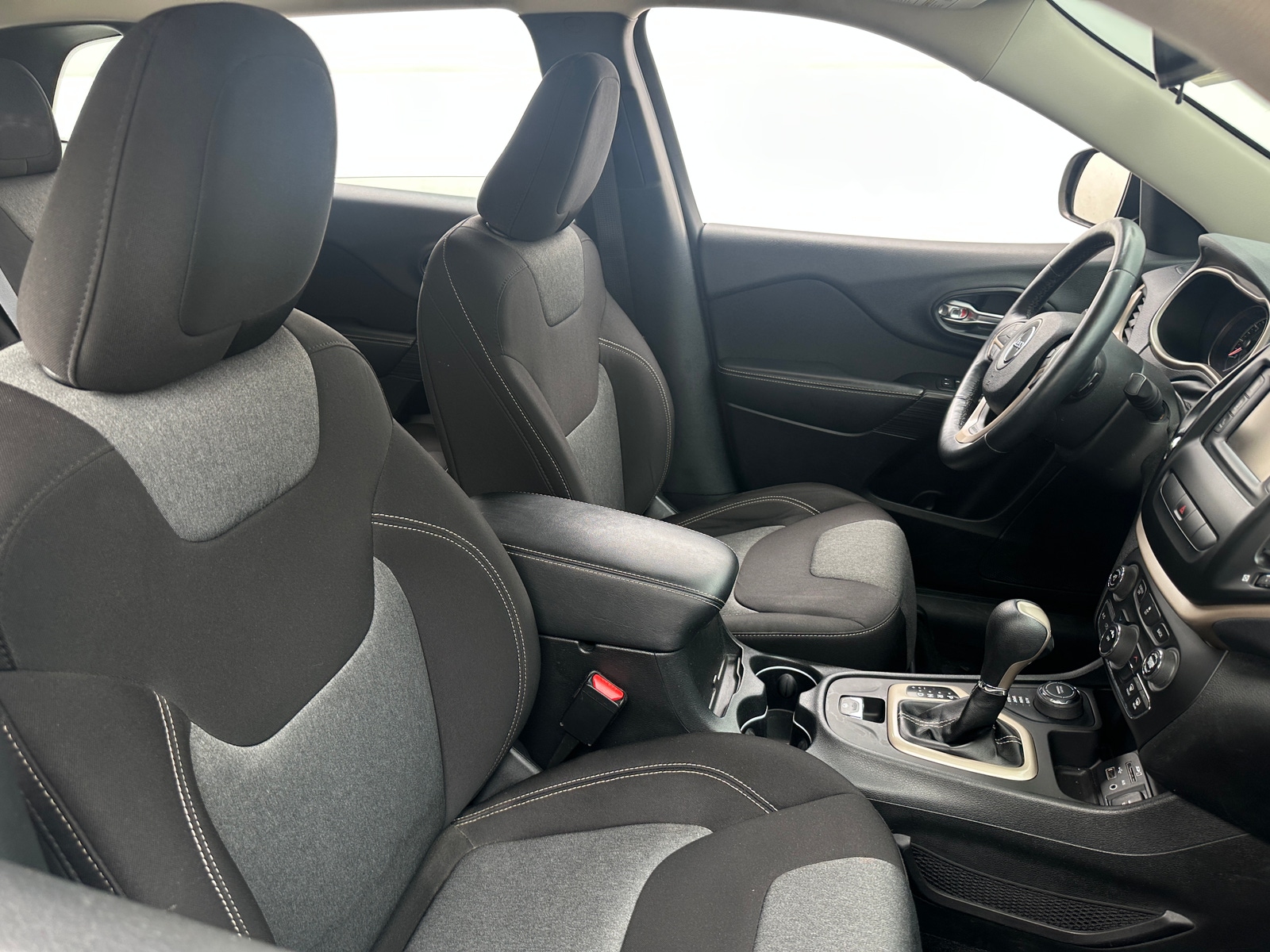 Thumbnail: 2014 Jeep Cherokee - 2