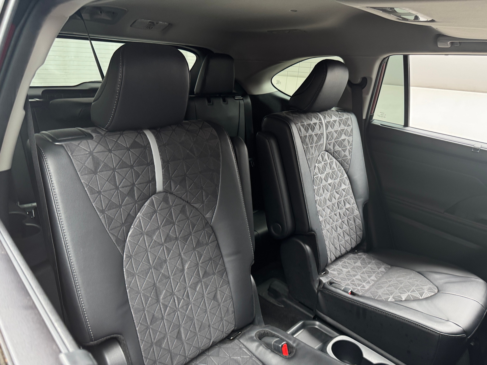 Thumbnail: 2024 Toyota Highlander - 5
