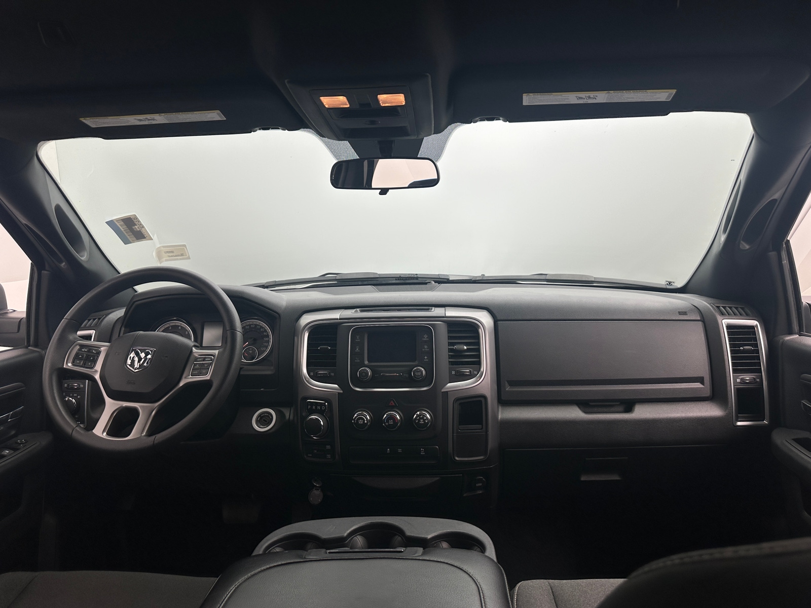 Thumbnail: 2024 RAM 1500 Classic - 3