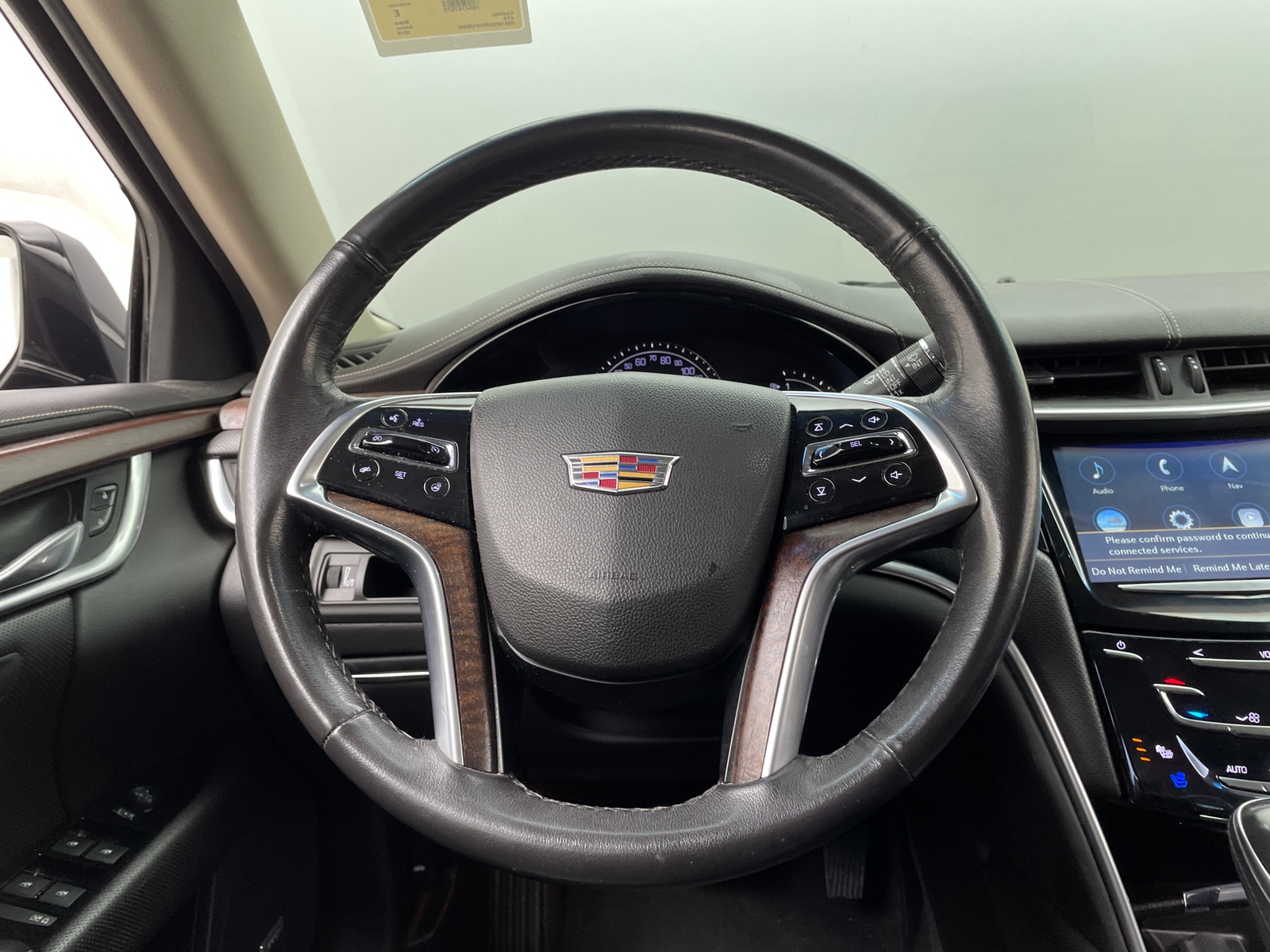 Thumbnail: 2019 Cadillac XTS - 4