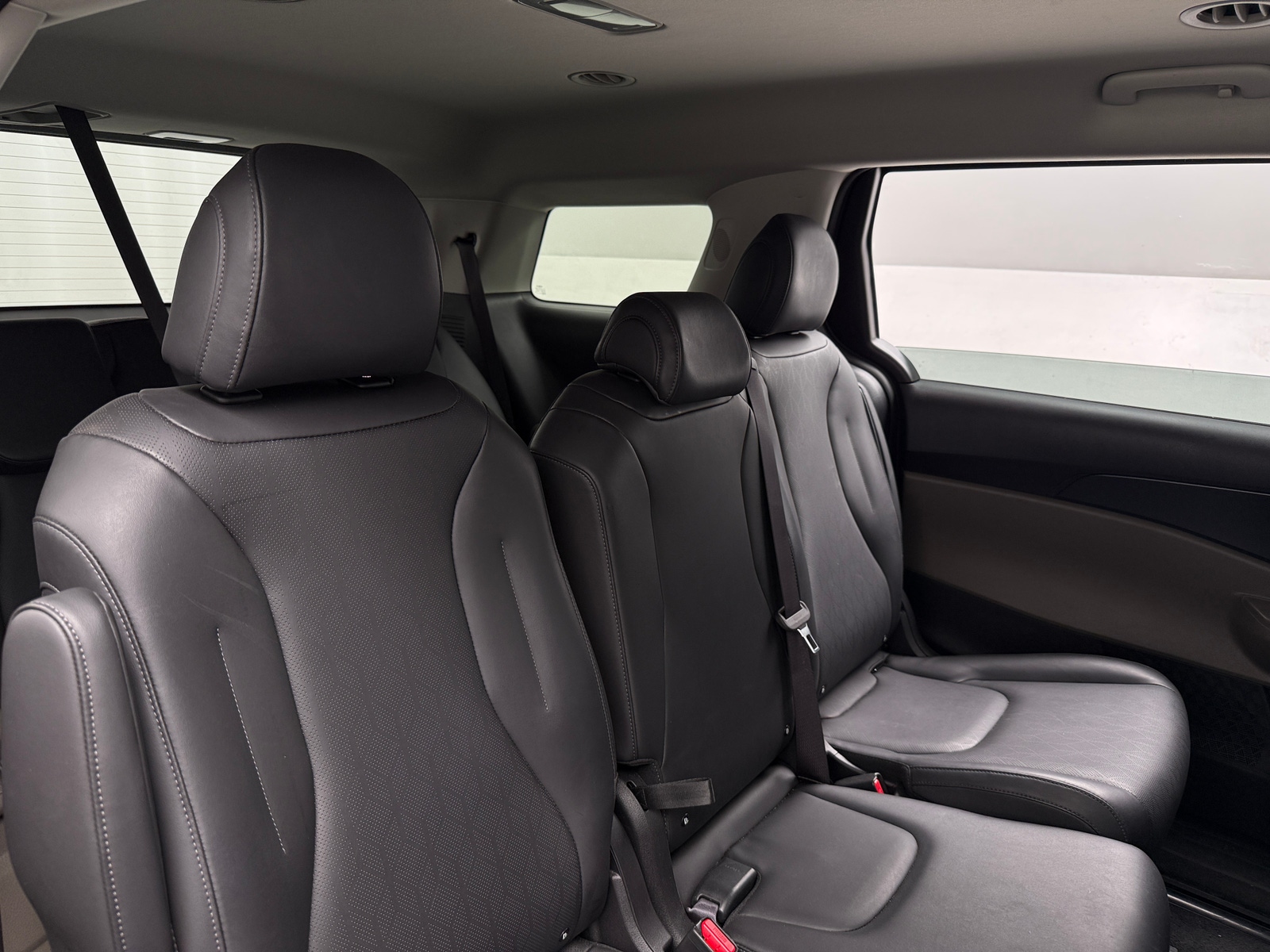 Thumbnail: 2026 Kia Carnival - 5