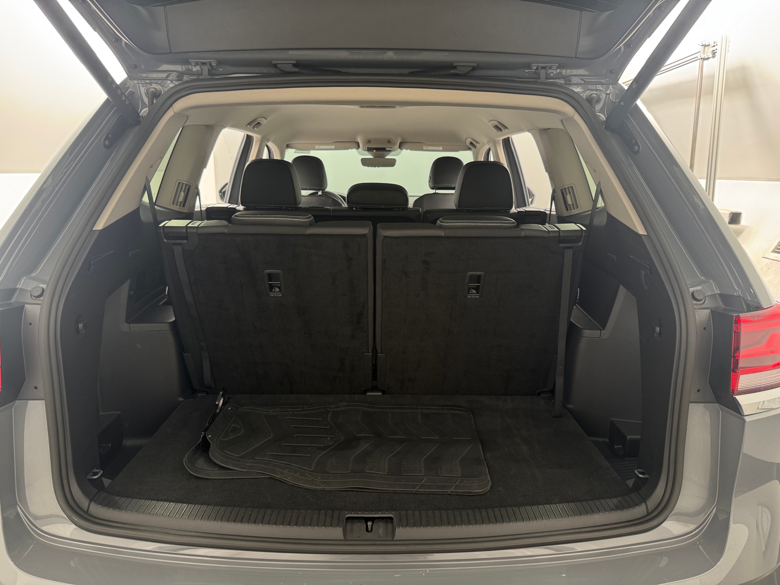 Thumbnail: 2026 Volkswagen Atlas - 6
