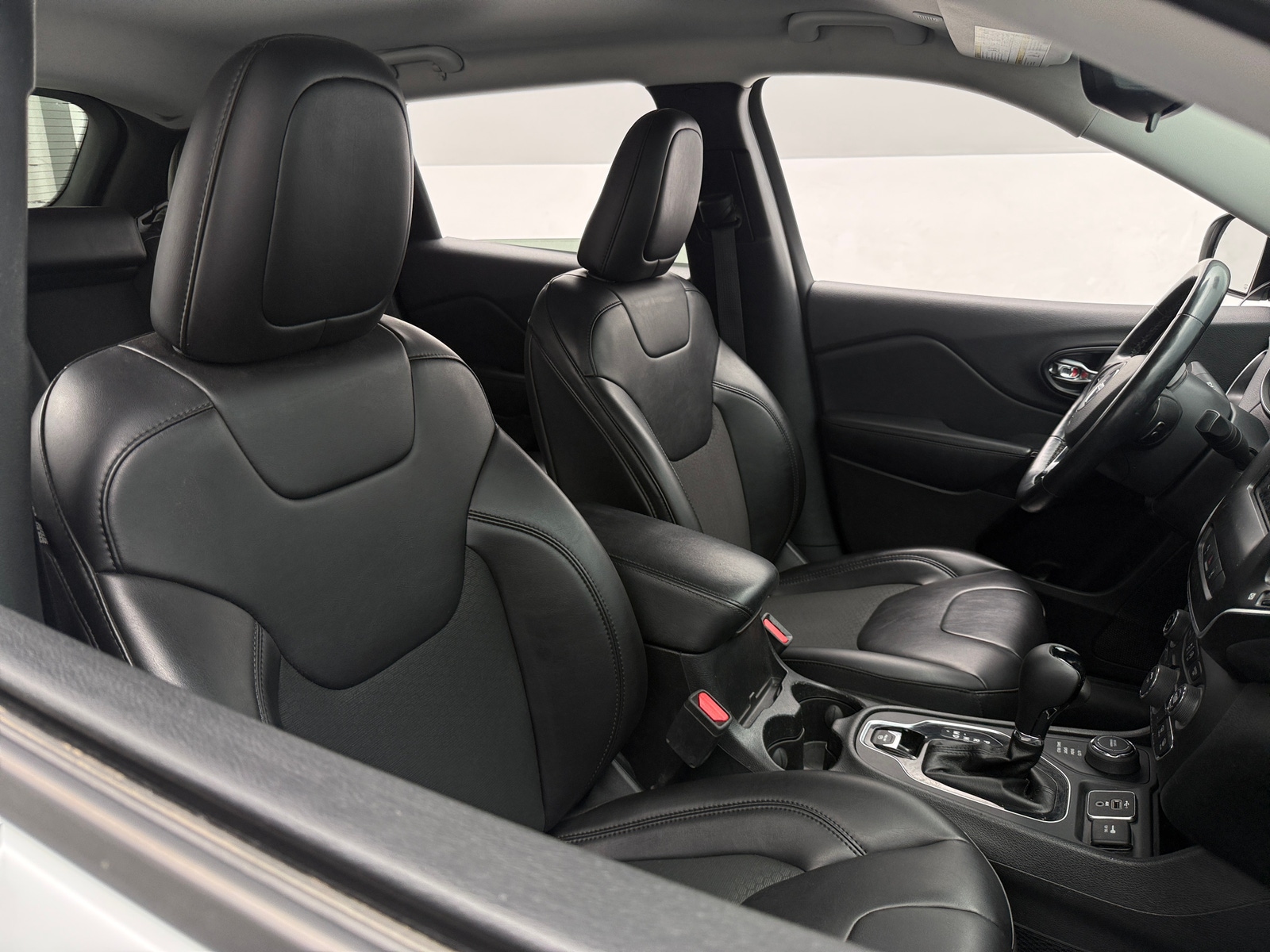 Thumbnail: 2021 Jeep Cherokee - 2