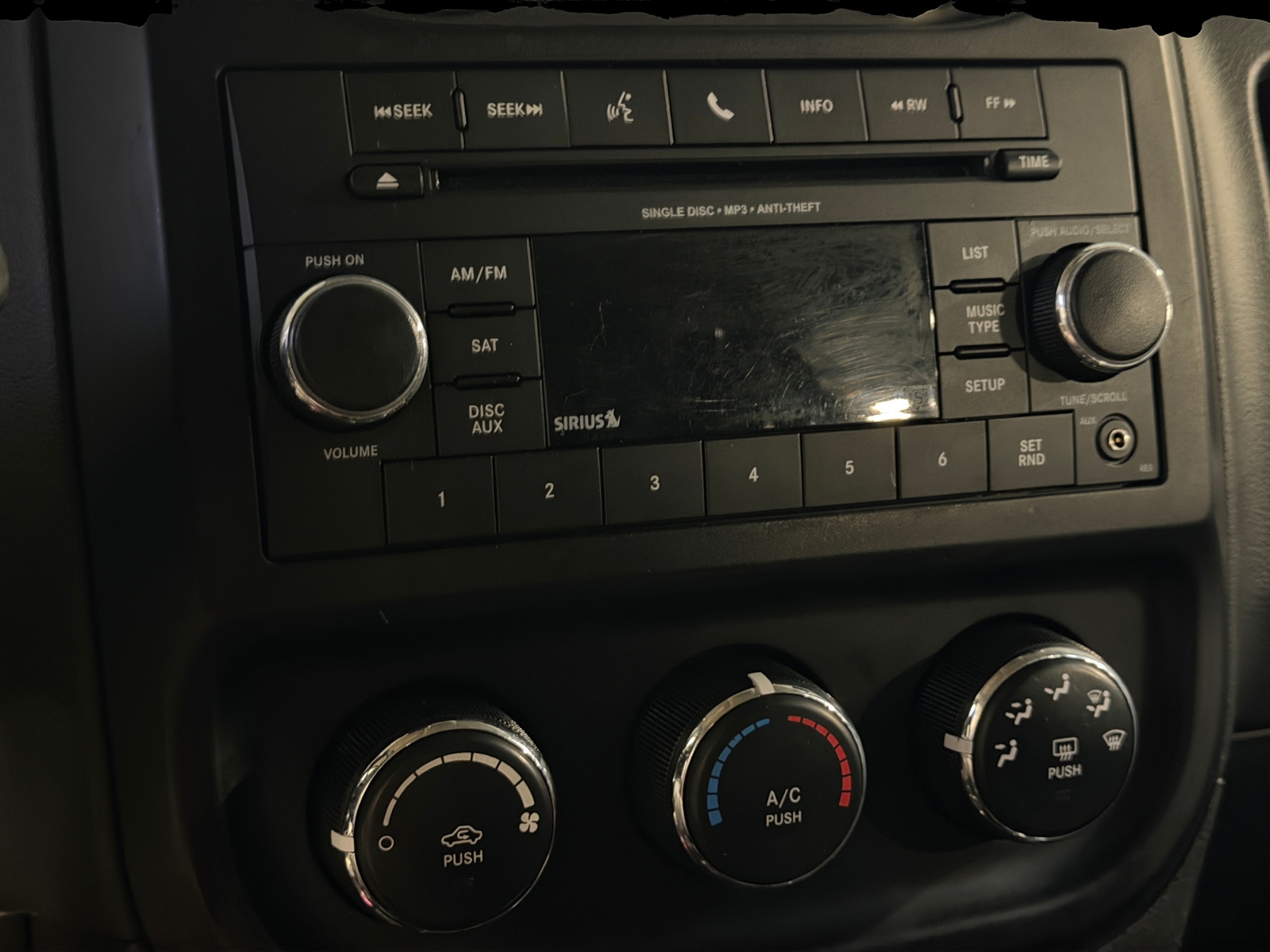 Thumbnail: 2014 Jeep Patriot - 4