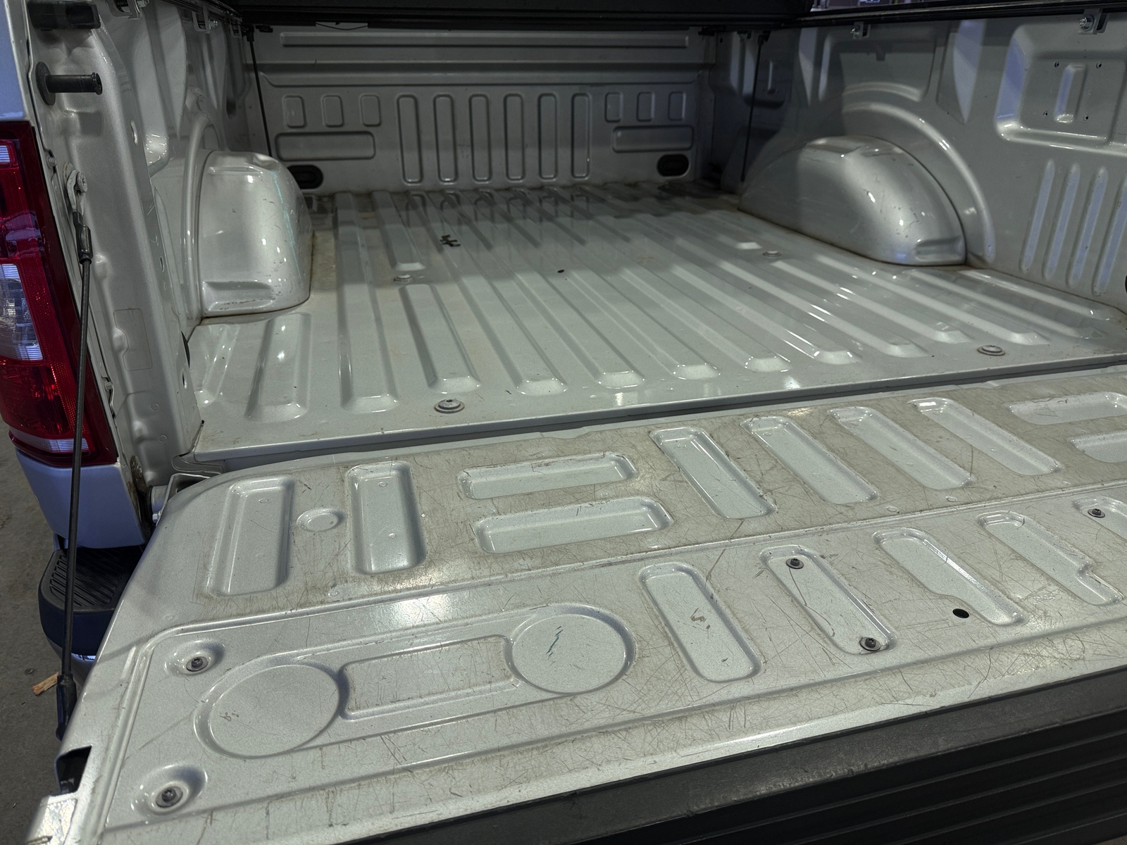 Thumbnail: 2018 Ford Econoline - 7