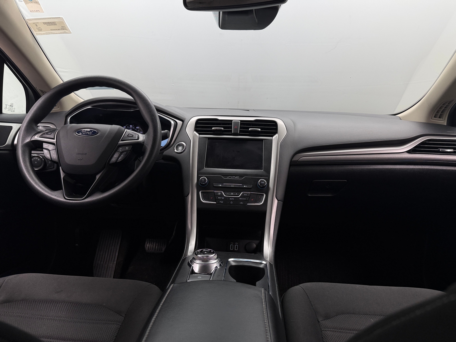 Thumbnail: 2020 Ford Fusion - 3