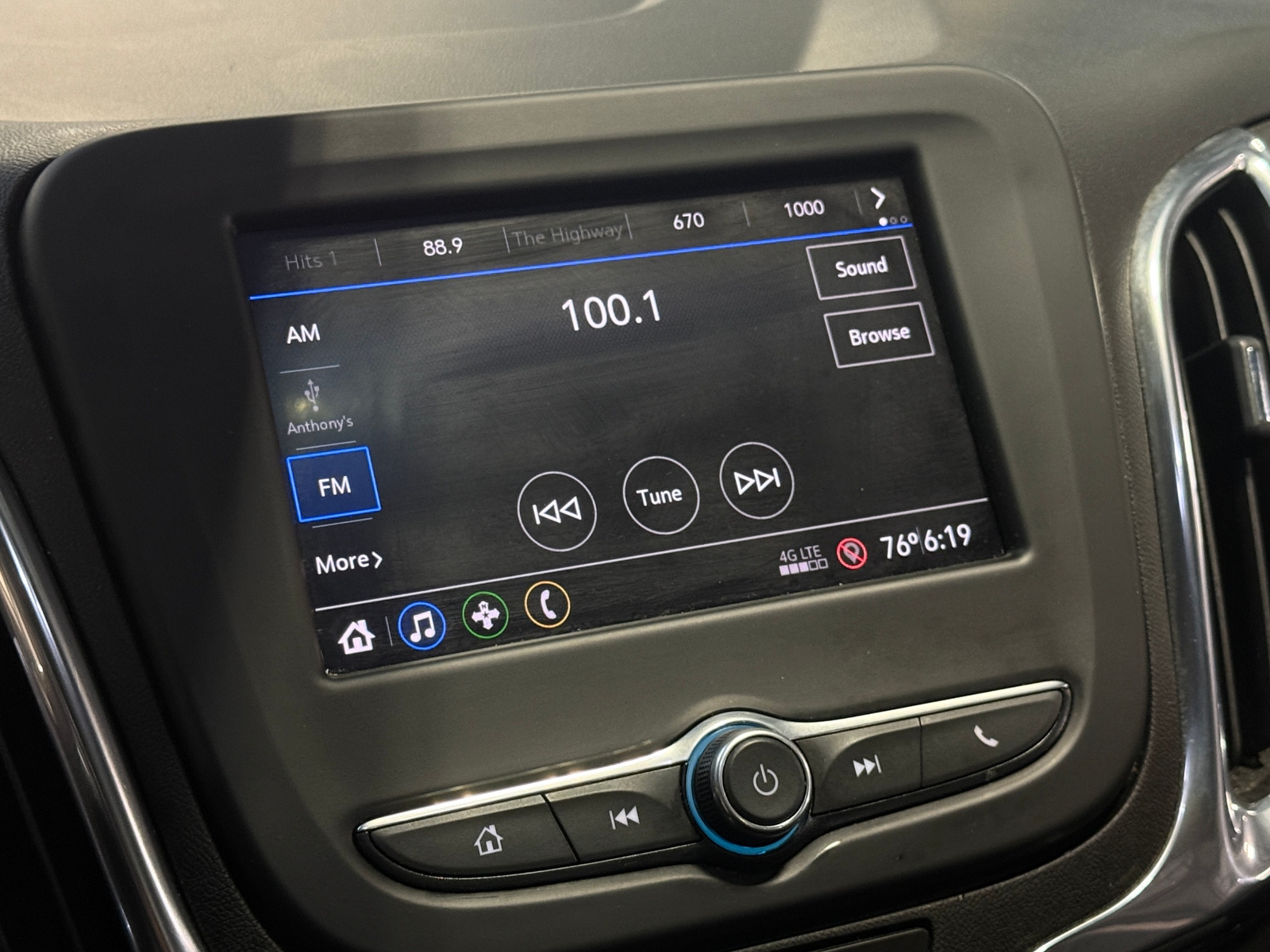 Thumbnail: 2020 Chevrolet Equinox - 4