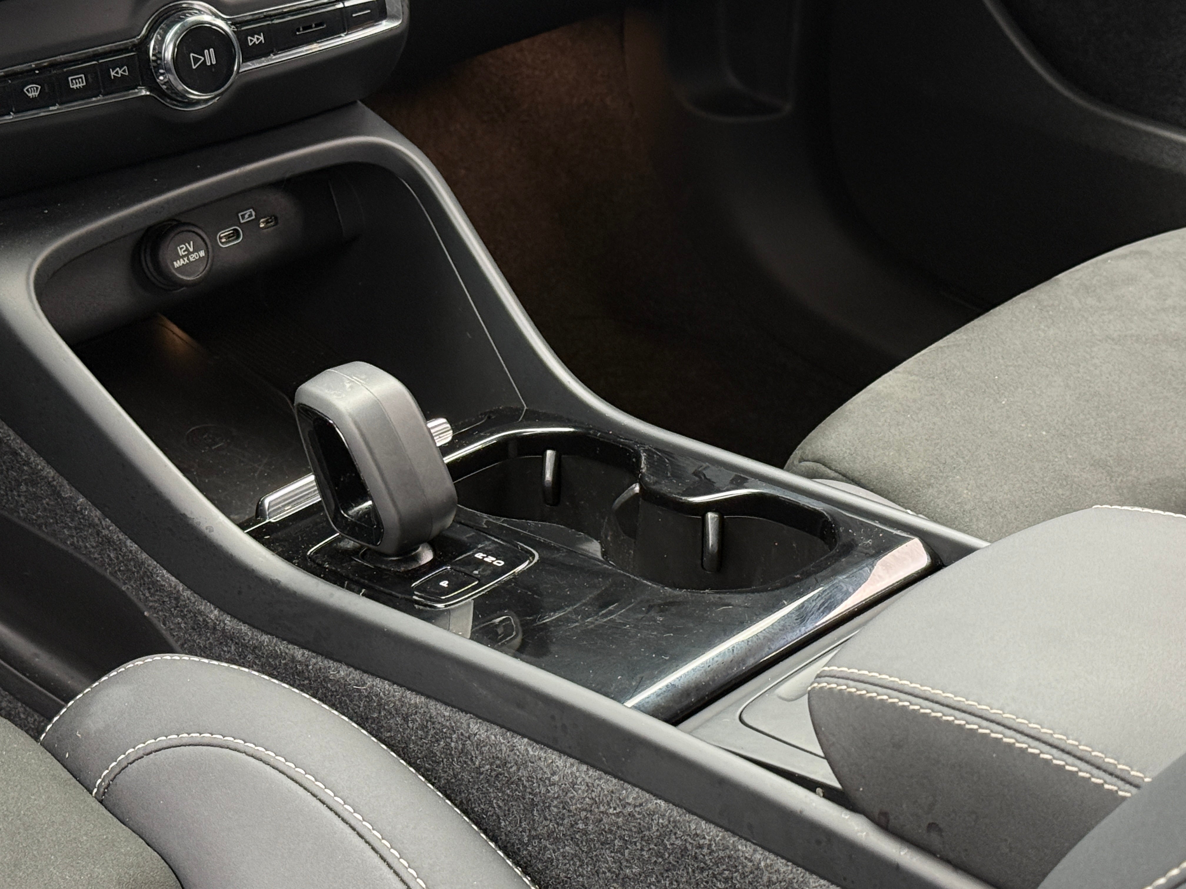 Used 2023 Volvo C40 Ultimate with VIN YV4ED3GMXP2058696 for sale in Colonial Heights, VA